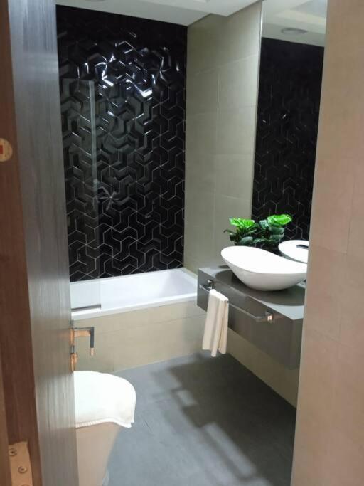 Apartamento Specious Pool View One Bed