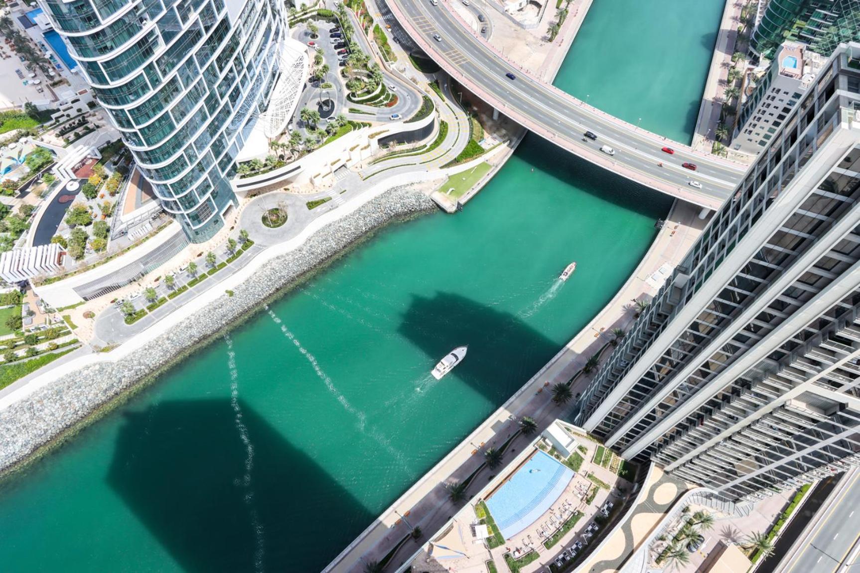 Livbnb - Sea, & Marina View, 3br At 5242 * Dubai