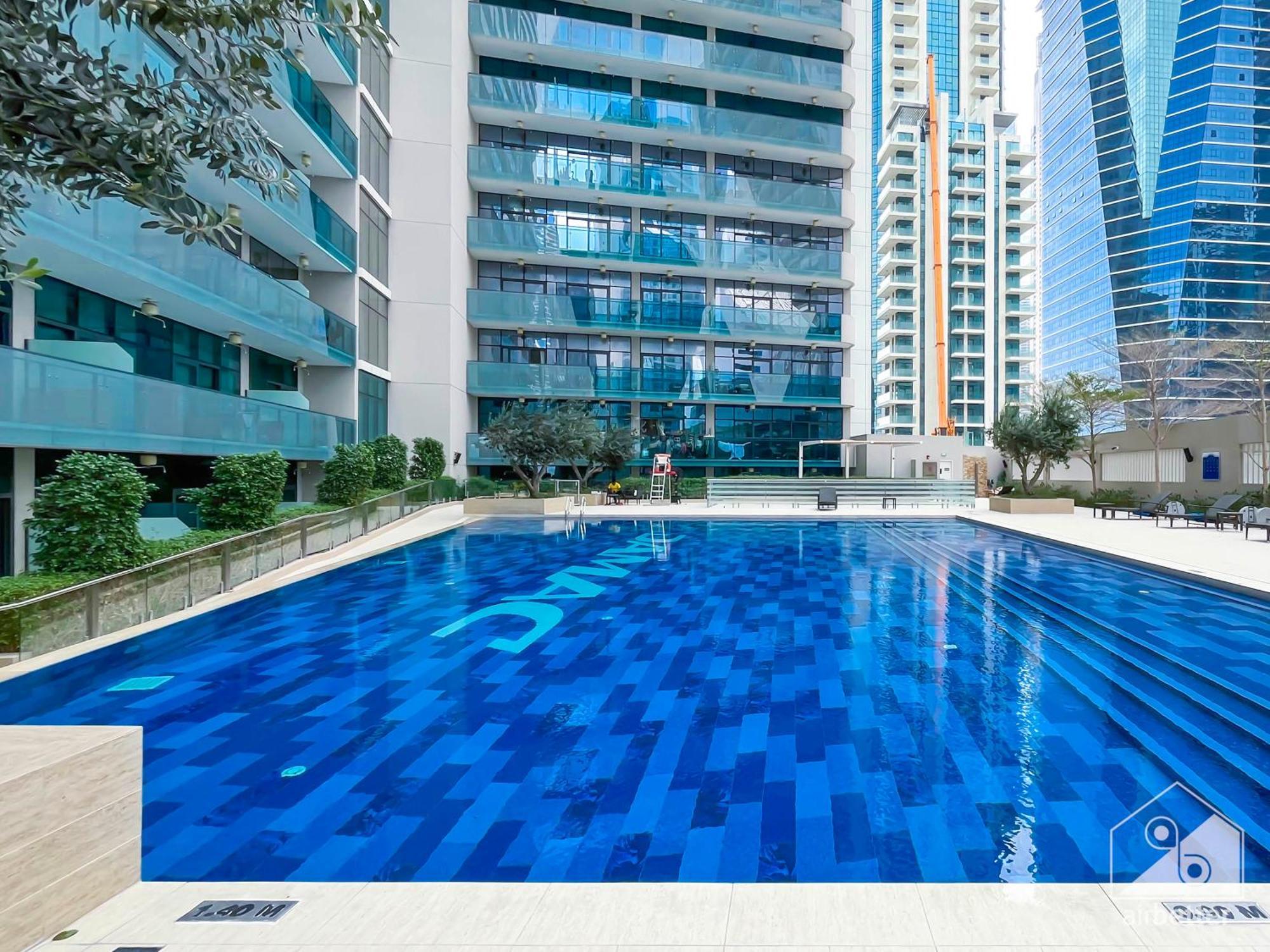 Appartement Comfy 1bedroom With Balcony In Dubaï