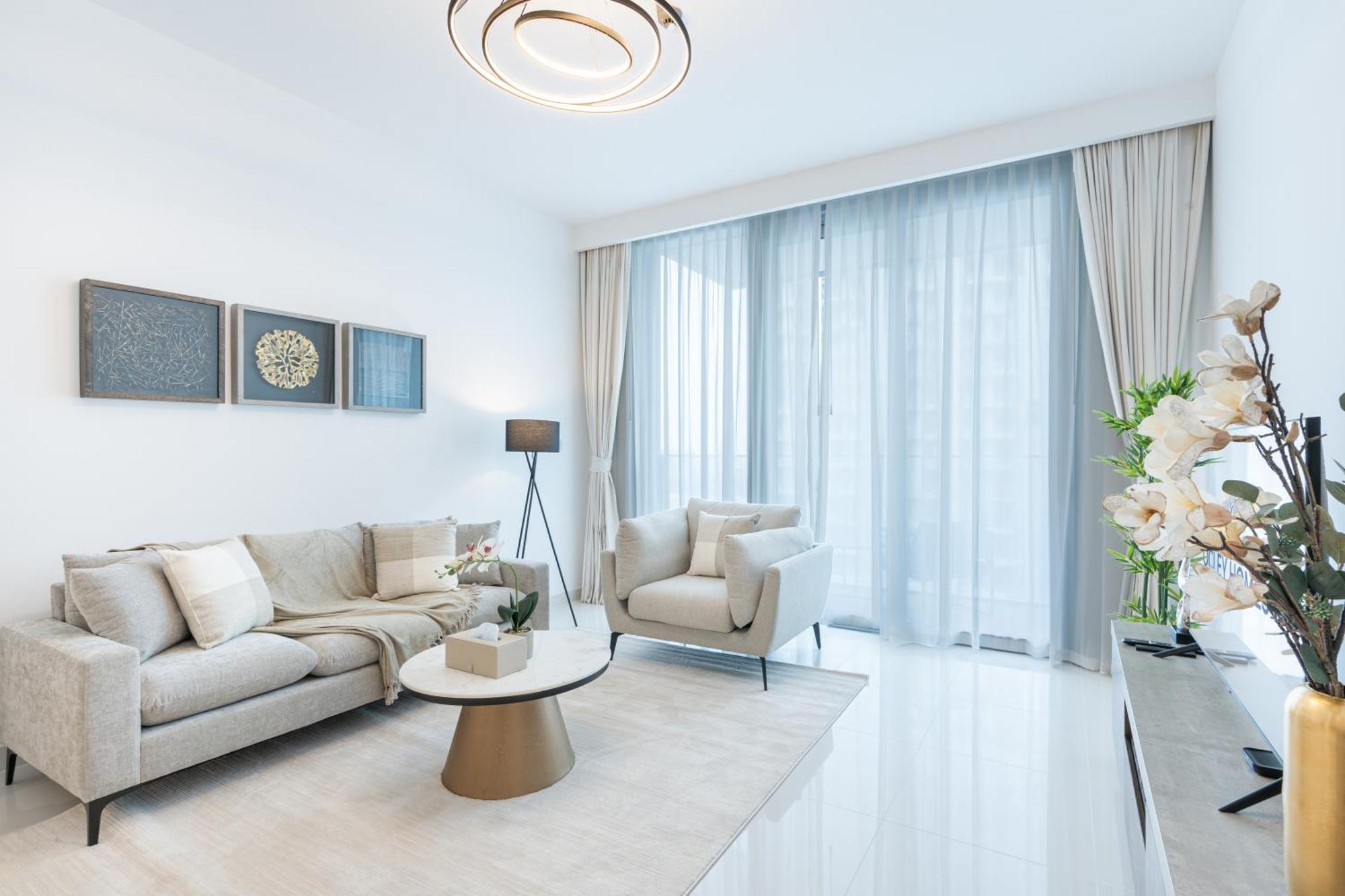 Appartement Elegant With Direct Access *