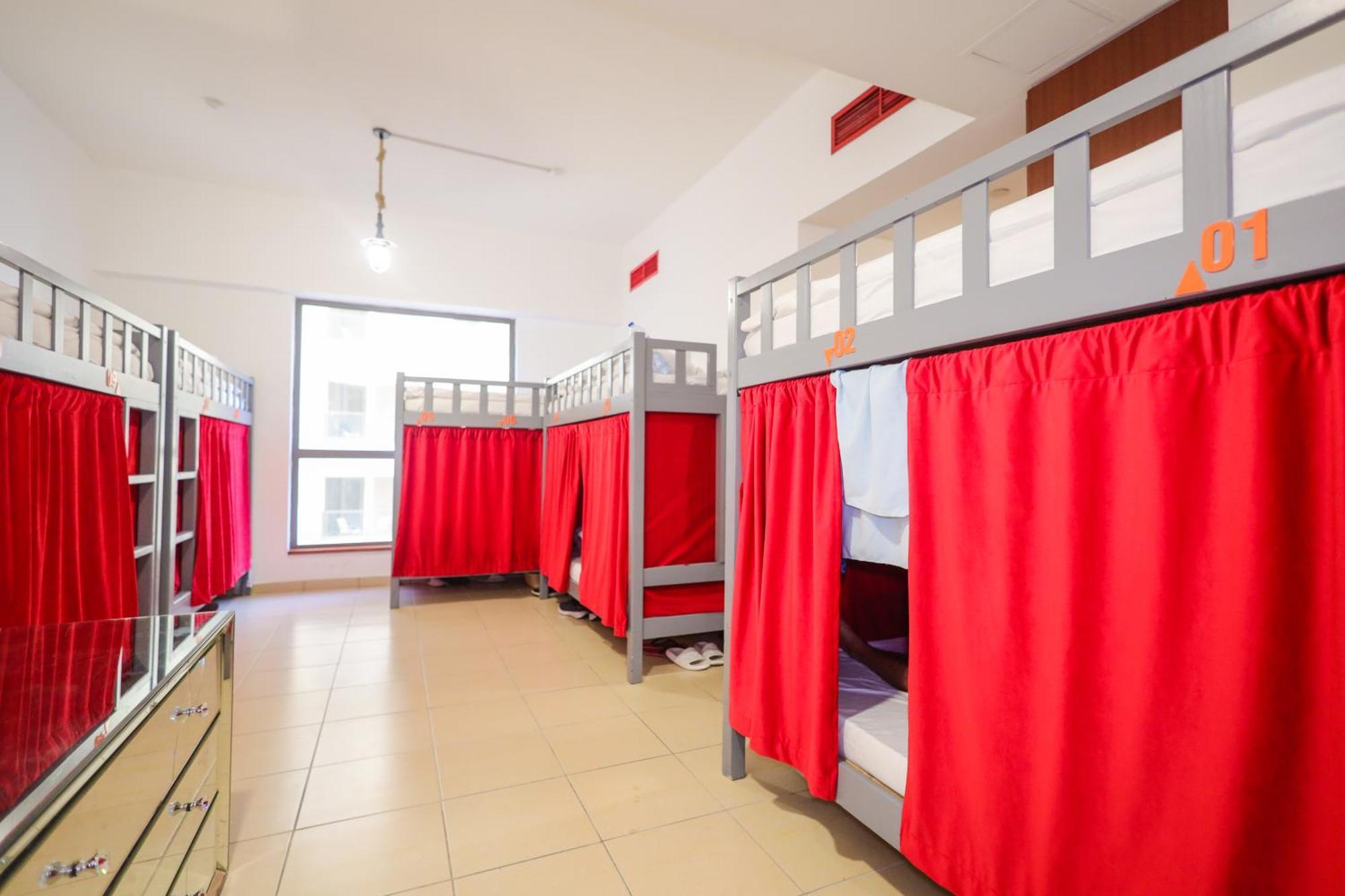 Lunar - Jbr Homestay Dubai