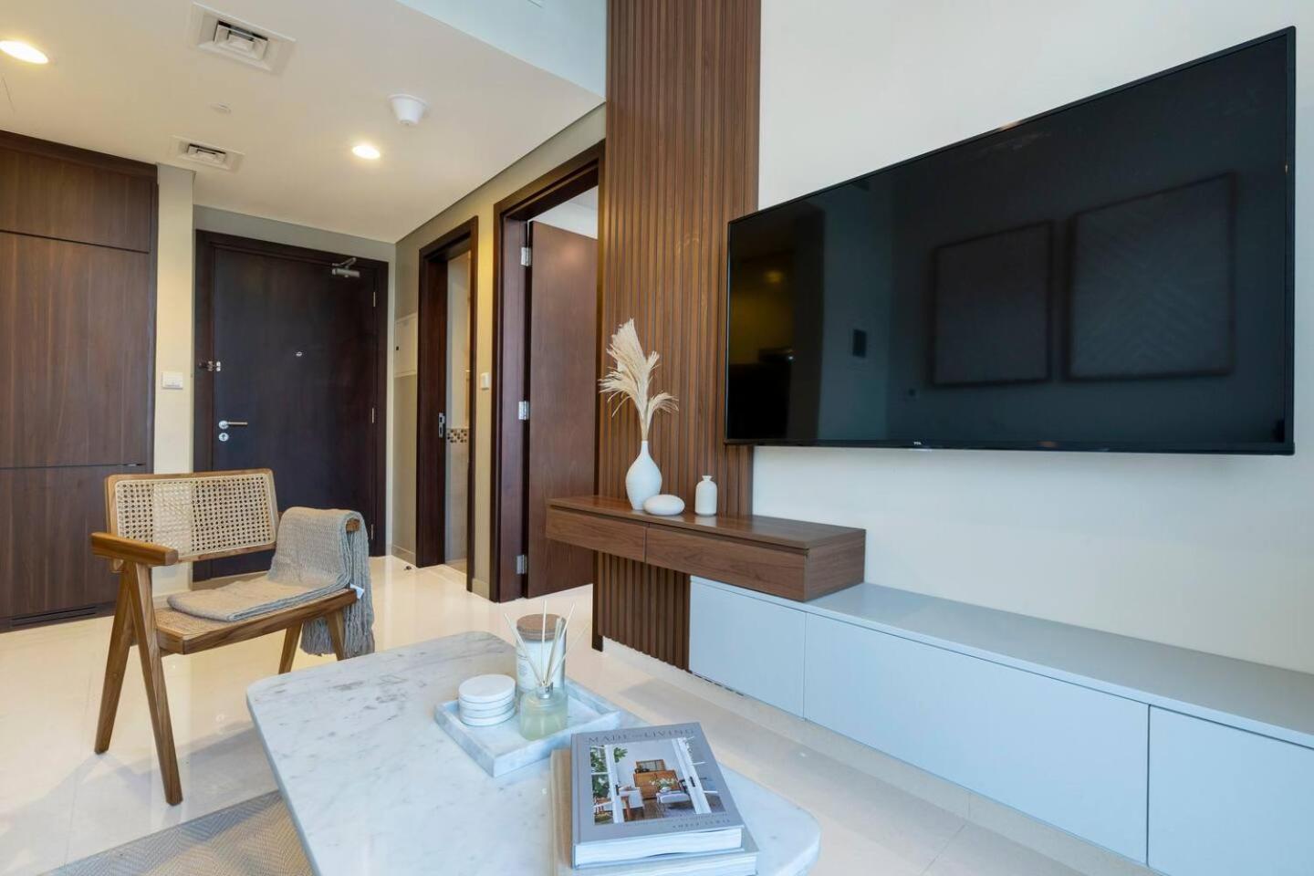 5-star Burj Khalifa View In Boho With Pool & Gym! Appartement