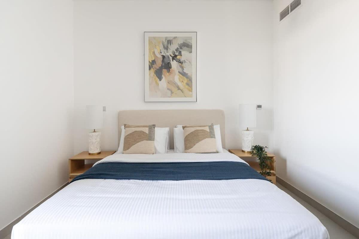 Frank Porter - Pulse C2 Apartment