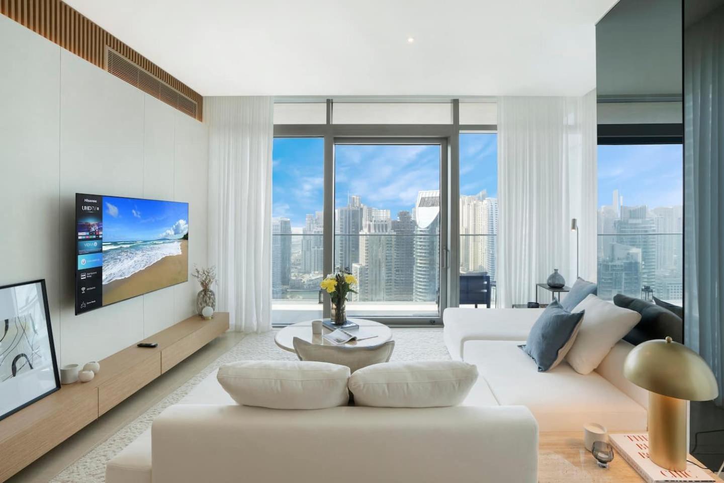 Luxurious 3brmaid With Stunning Marina Views Dubaï