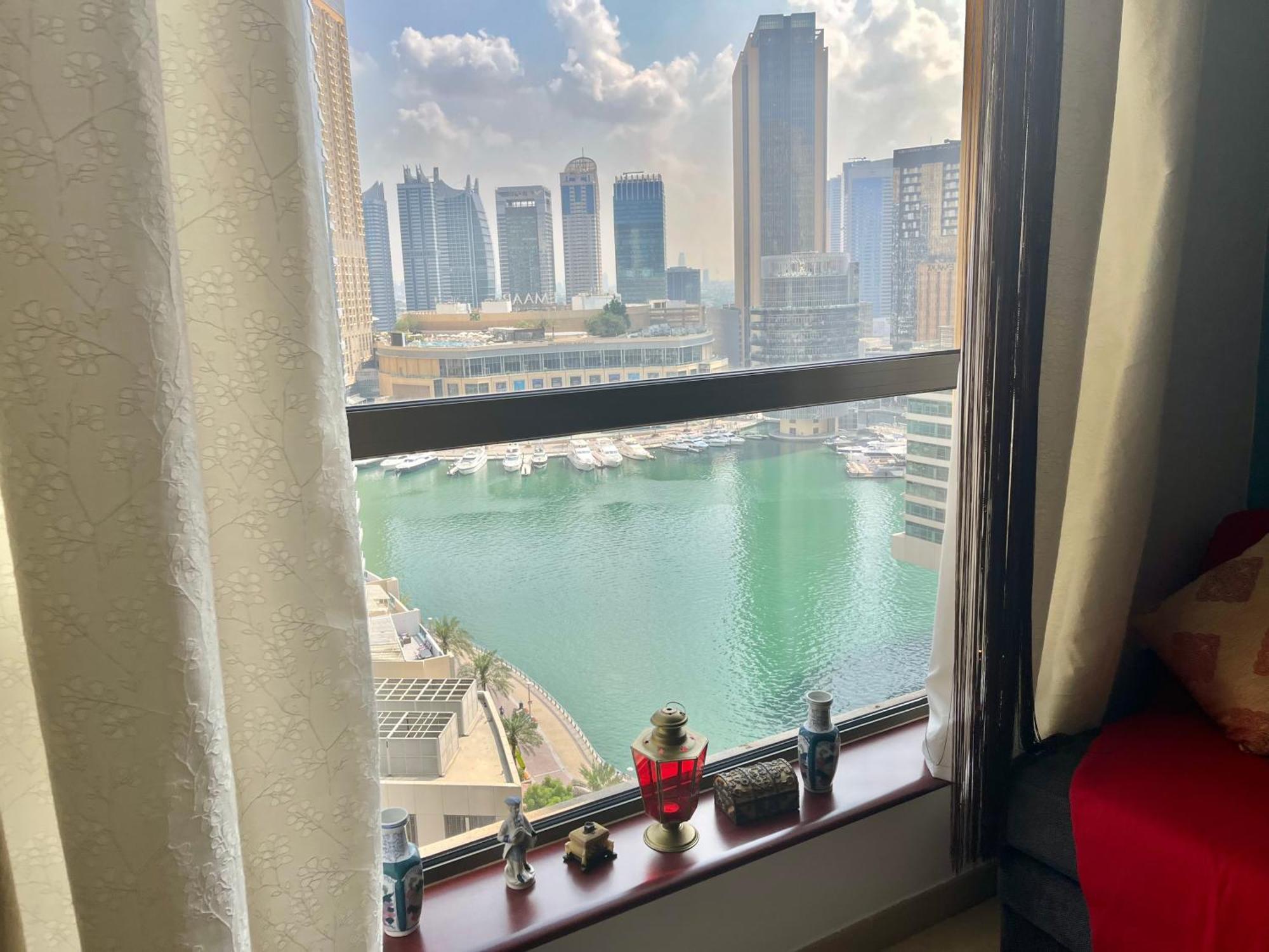 Amazing 1bdr In Jbr- Beach Access And Lake View