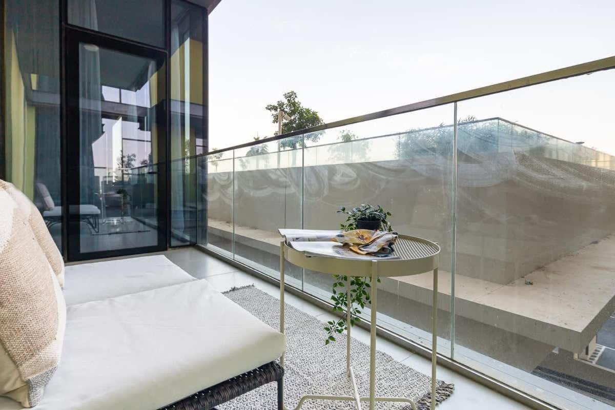 Frank Porter - Pulse C2 Apartment Dubai