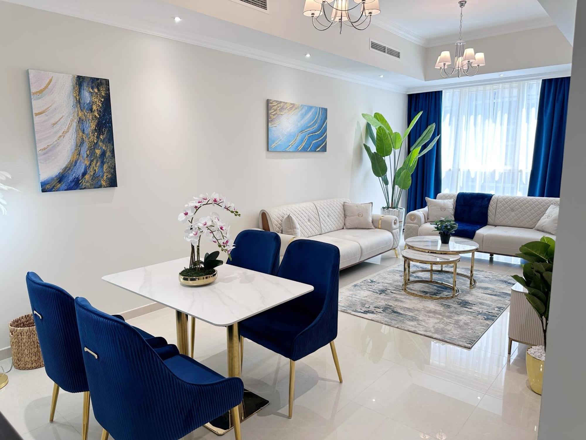 Dunya Tower Luxury And 2 Min Walk To Mall And Burj Khalifa In Heart Of Downtown Dubái