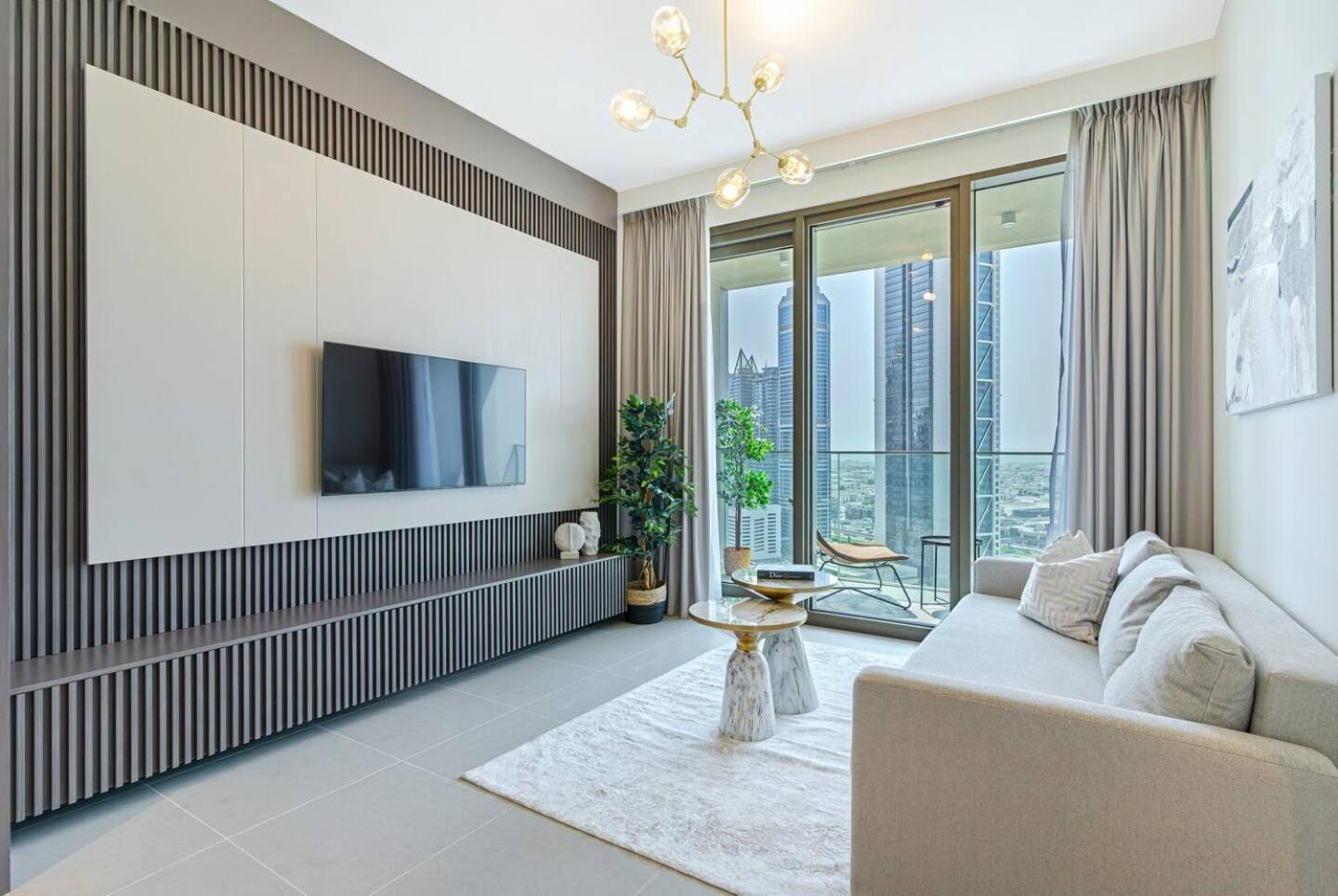 Downtown Flat Burj Khalifaoperametro-sleeps 3!