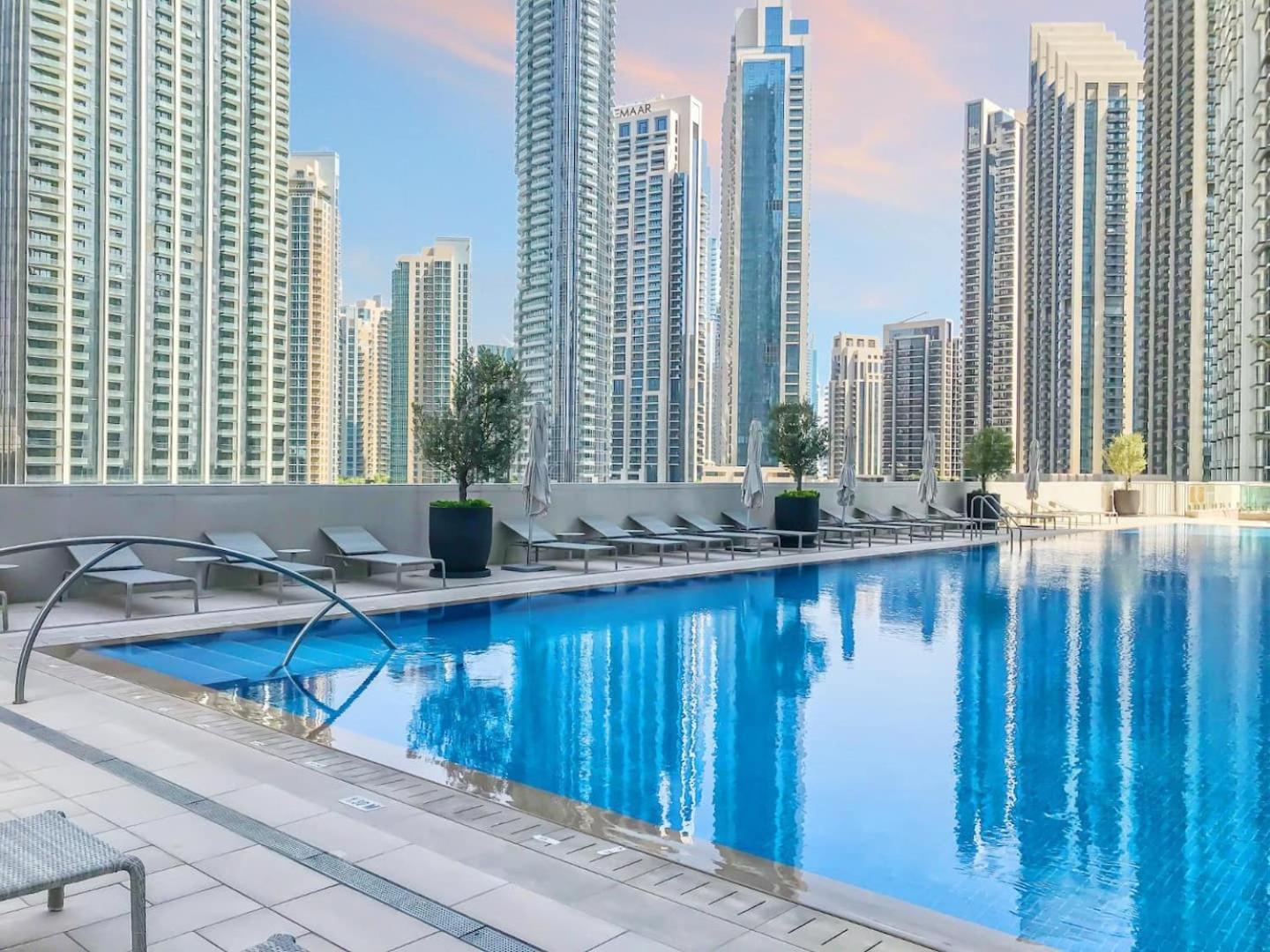 Downtown Flat Burj Khalifaoperametro-sleeps 3!