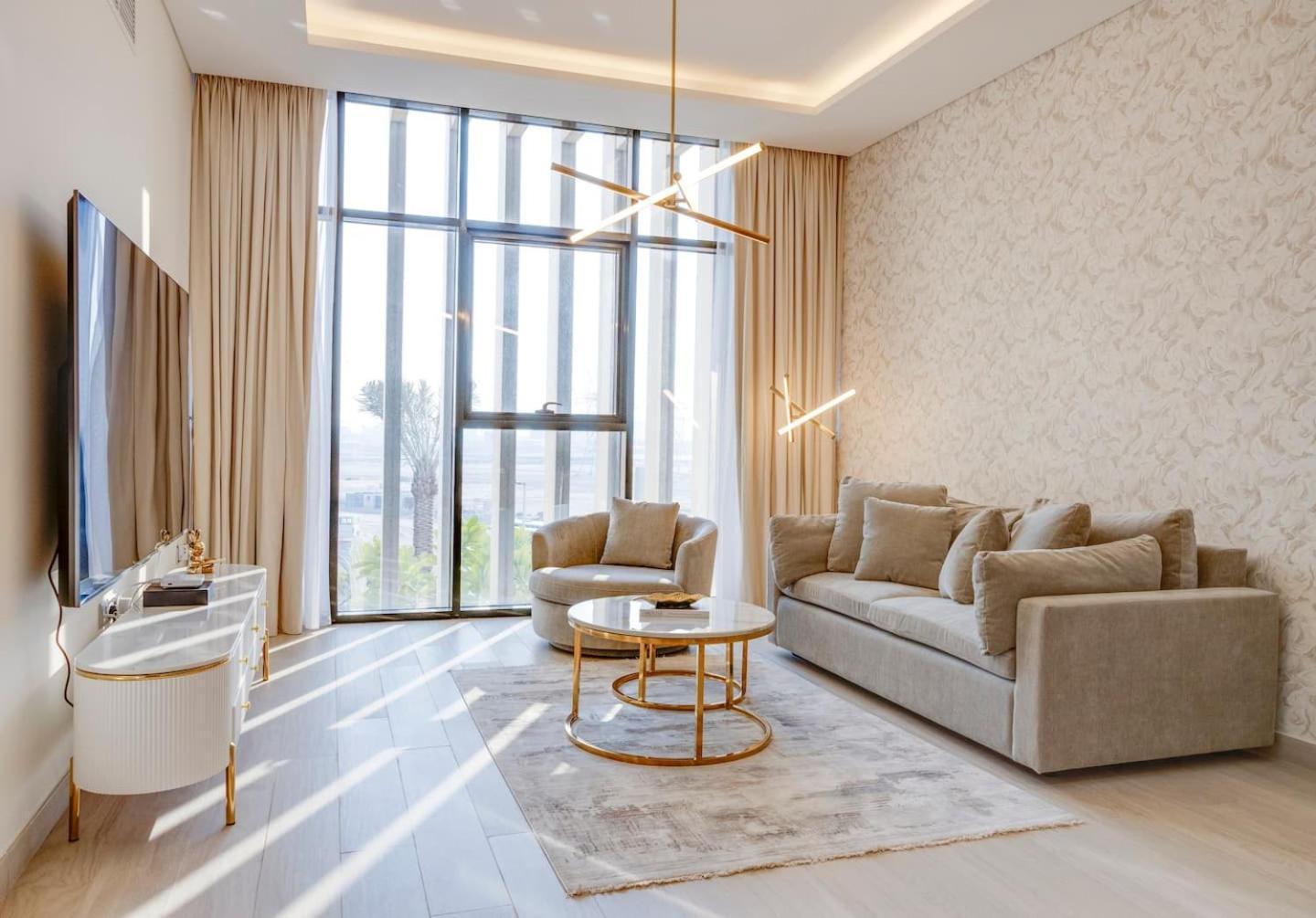 Elegant 2-br Gem Quick Access Downtown Apartamento *