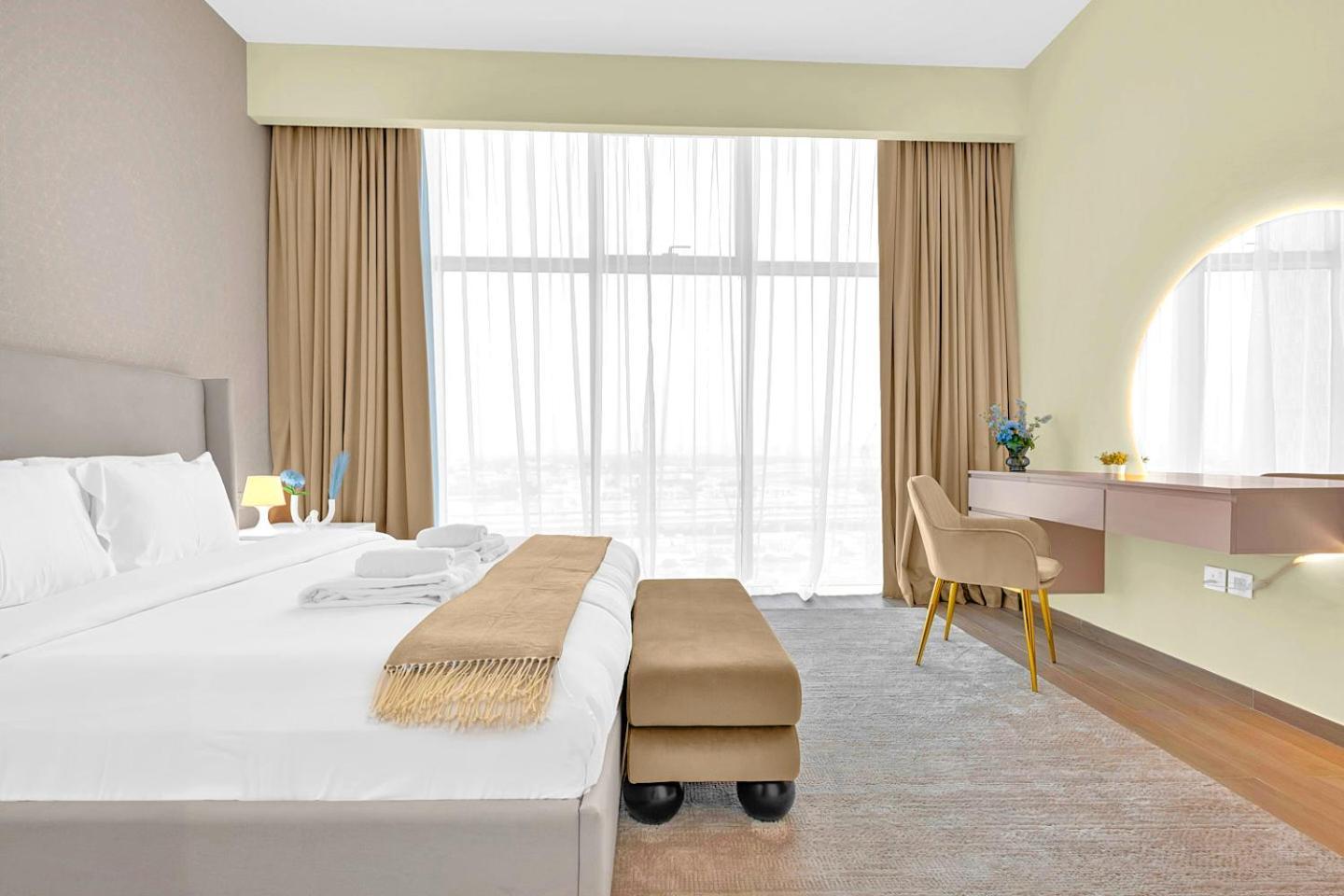 Refined 2 & Half Br In Mada Residences Near Mall Apartment
