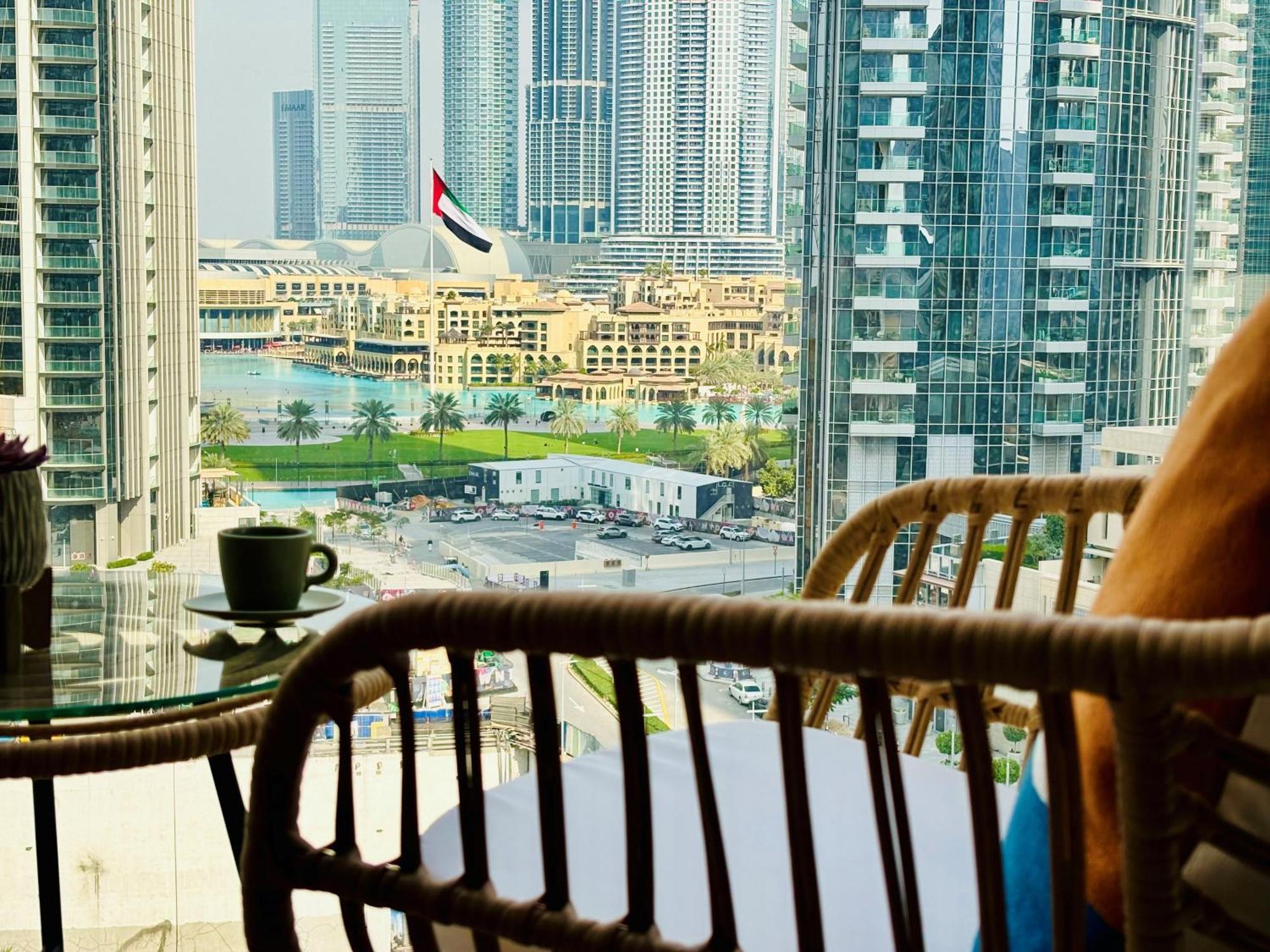 Appartement Burj Crown - Spectacular Boulevard View, Opposite Mall *