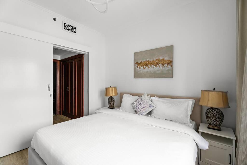 Apartament First Class Peaceful 1Br Pool Parking Near Burj Khalifa Dubai
