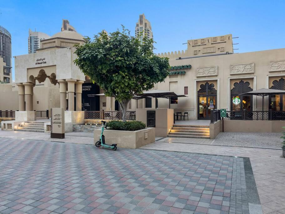 First Class Peaceful 1Br Pool Parking Near Burj Khalifa