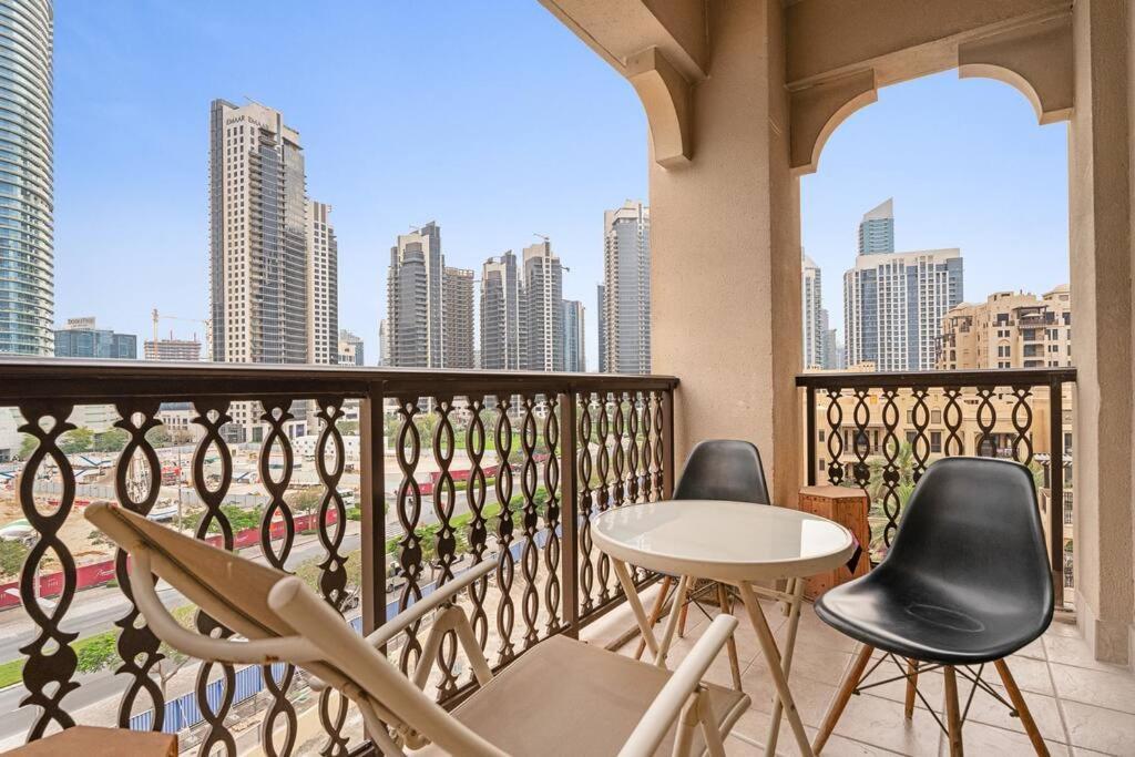 First Class Peaceful 1Br Pool Parking Near Burj Khalifa Apartament *