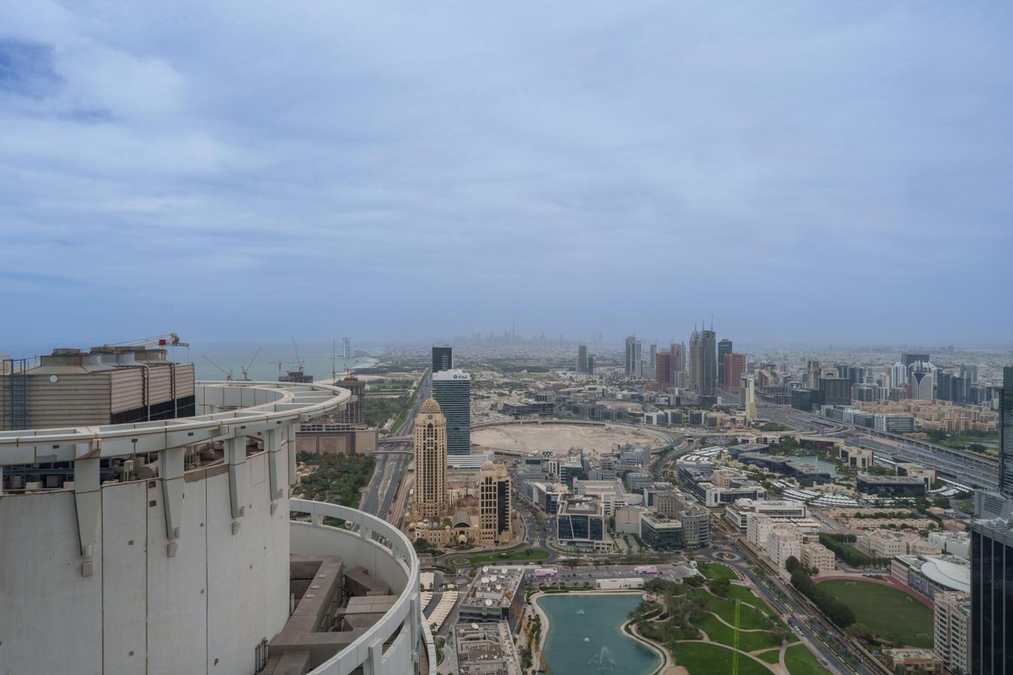 Heavenly Spacious 2 Bedroom With Stunning View * Dubaï
