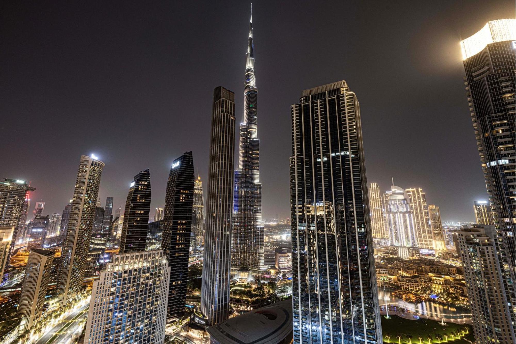 Burj Crown - New Sky High, Near Burj Khalifa, Boulevard View, Opposite Mall Lejlighed
