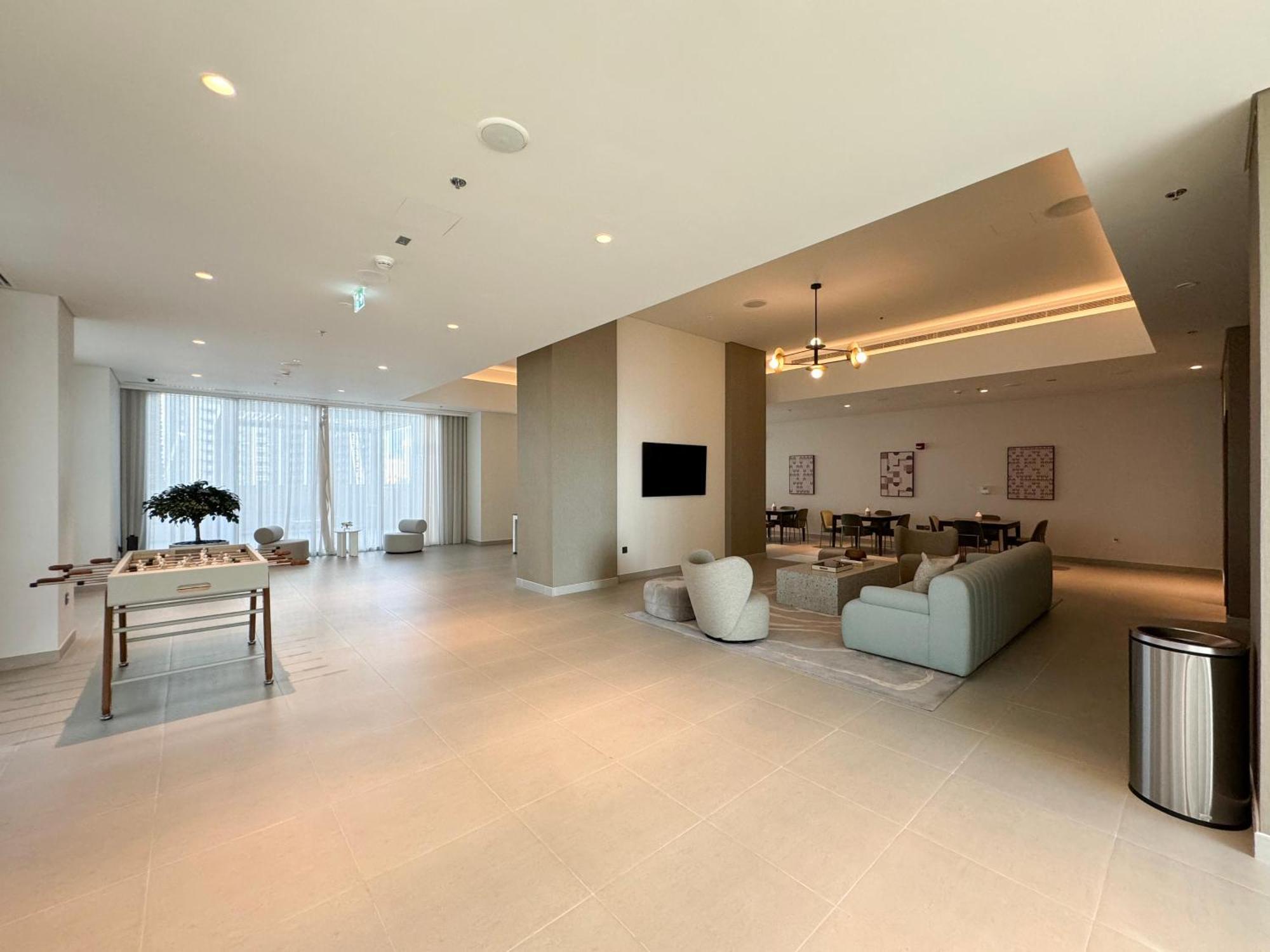 Magnificent - Cozy 2 Bhk Retreat In Downtown Appartamento *