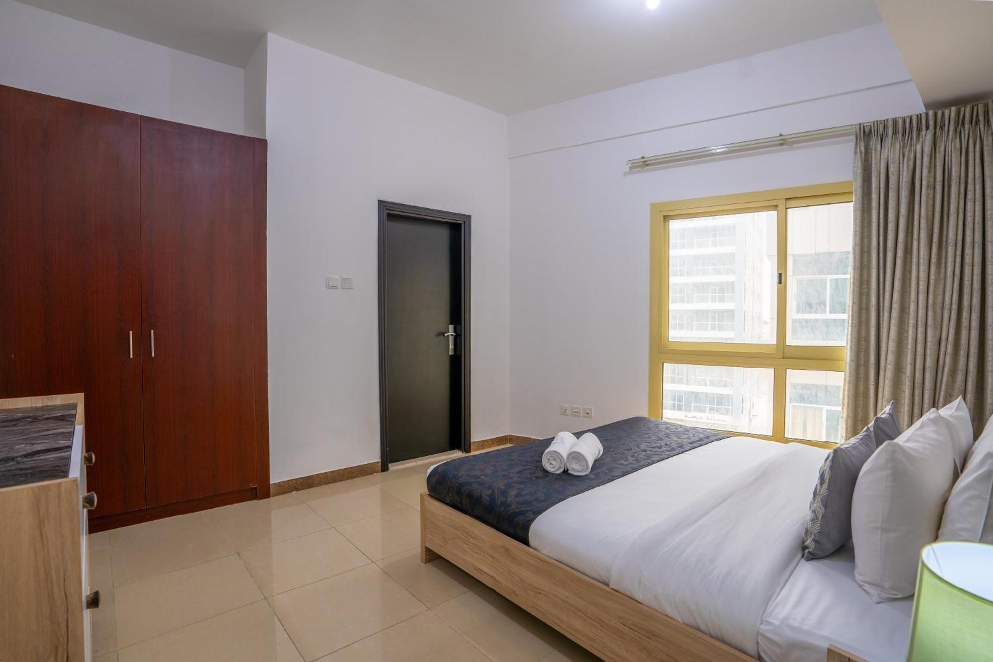 Rh- Experience Comfort And Convenience In Our 2br, Al Barsha Dubai