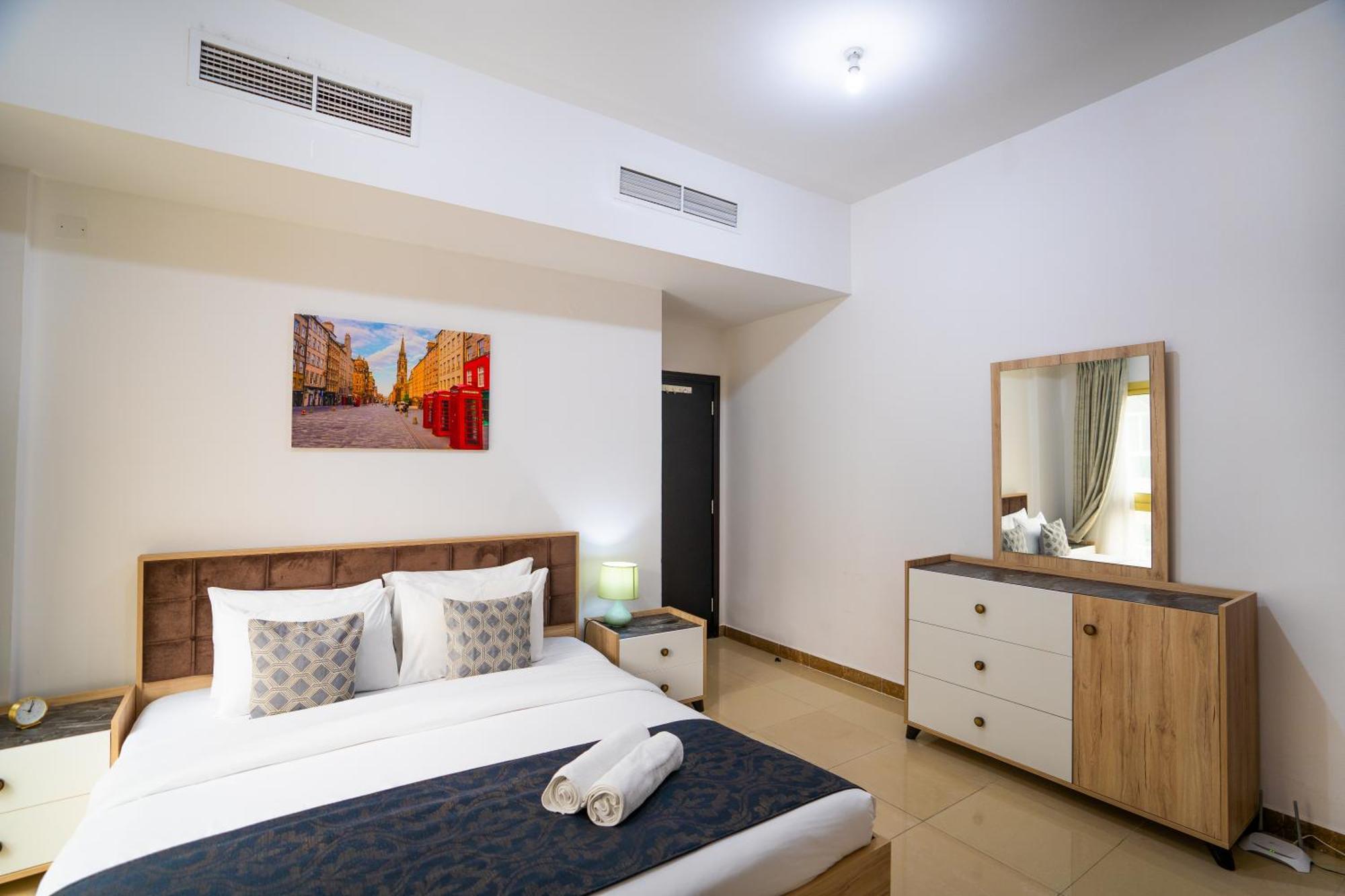 Rh- Experience Comfort And Convenience In Our 2br, Al Barsha Apartamento *