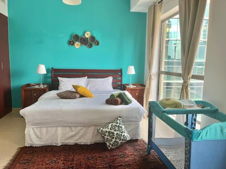 Apartamento Amazing 1bdr In Jbr- Beach Access And Lake View Dubai