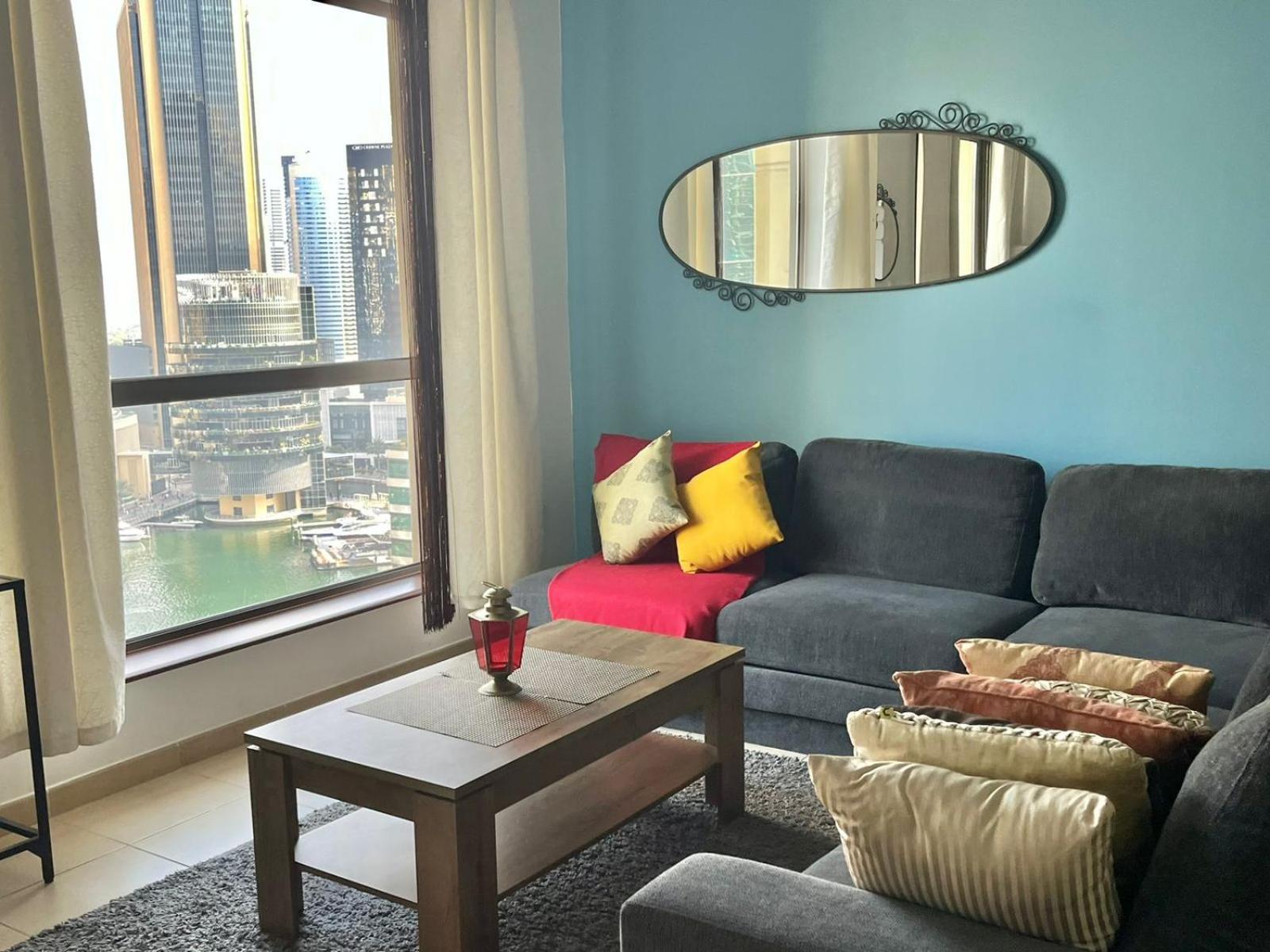 Amazing 1bdr In Jbr- Beach Access And Lake View Apartamento Dubai