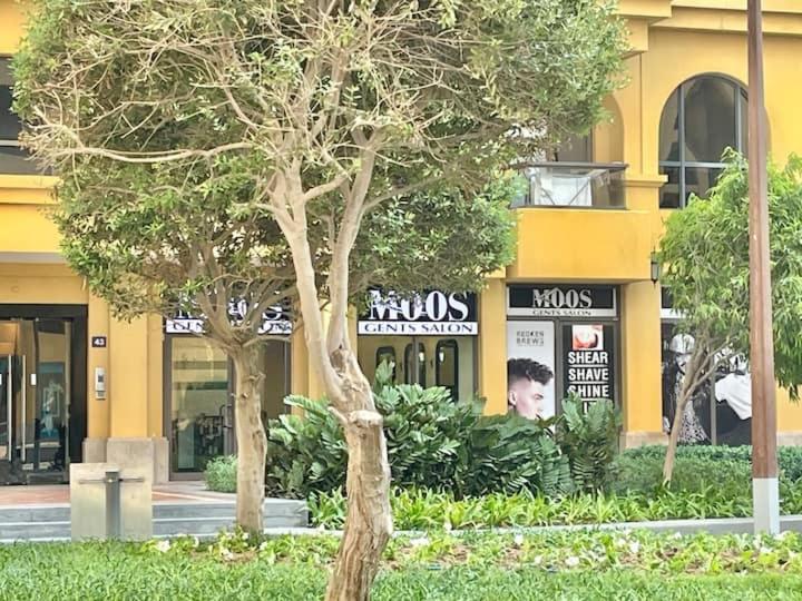 Apartamento Amazing 1bdr In Jbr- Beach Access And Lake View Dubai