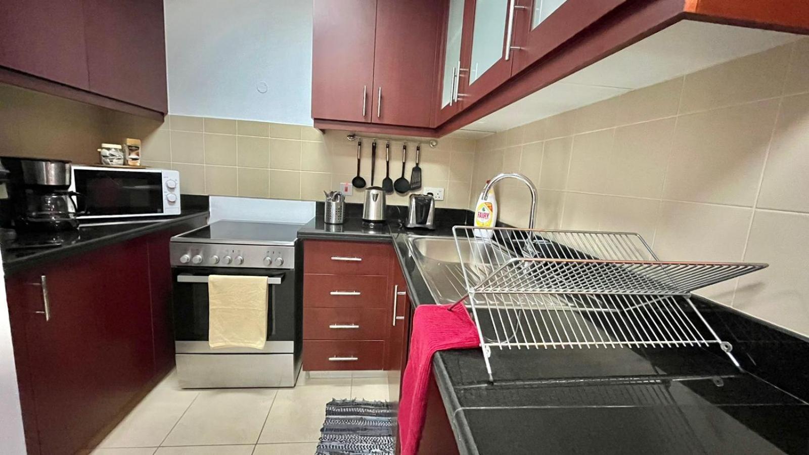 Apartamento Amazing 1bdr In Jbr- Beach Access And Lake View Dubai