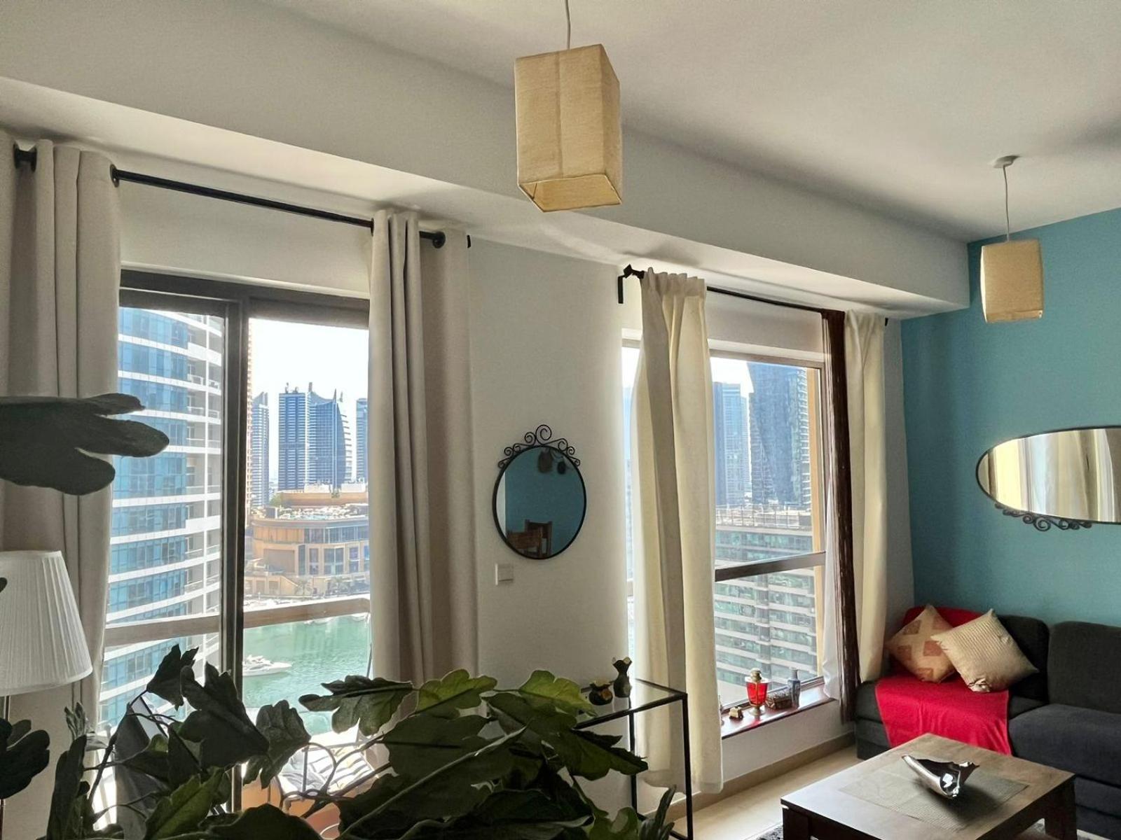Amazing 1bdr In Jbr- Beach Access And Lake View Apartamento Dubai