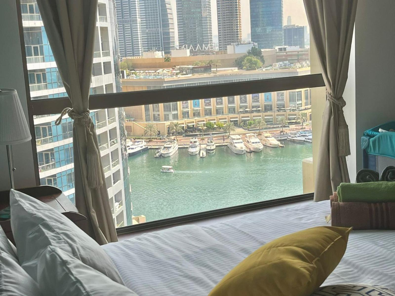 Amazing 1bdr In Jbr- Beach Access And Lake View *