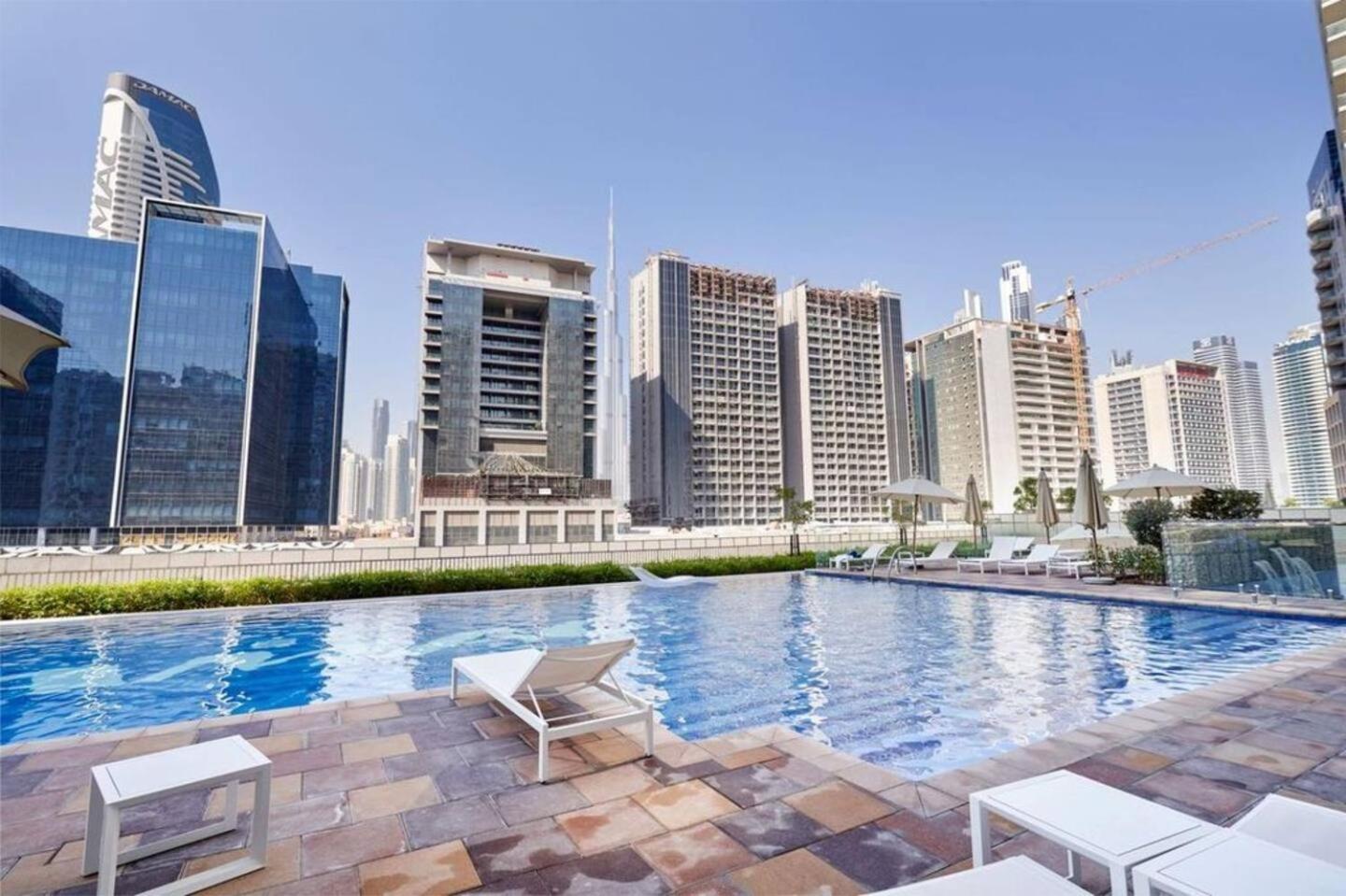 5-star Burj Khalifa View In Boho With Pool & Gym! Appartement