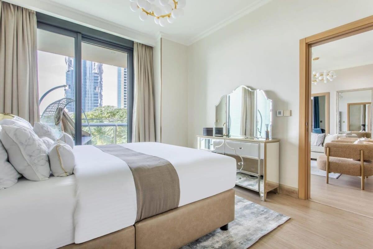 Frank Porter - Burj Vista Tower 2 Appartement *