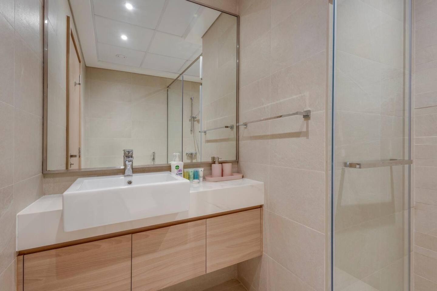 Apartamento Elegant 2-br Gem Quick Access Downtown Dubai