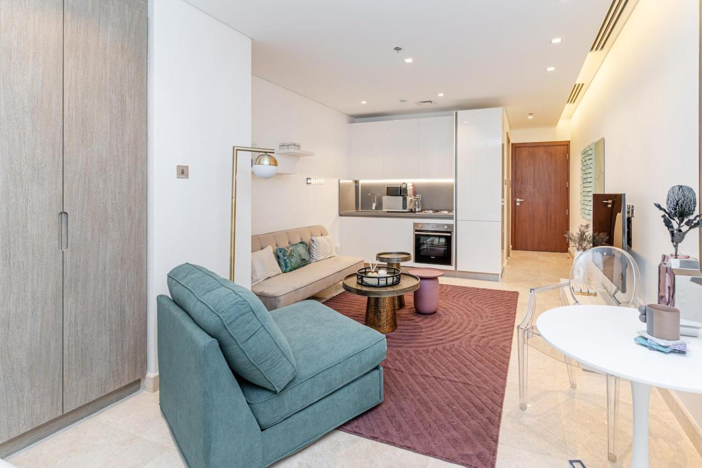 Luxury Studio! Walk To Burj Khalifa Sleeps 3! Appartement Dubaï