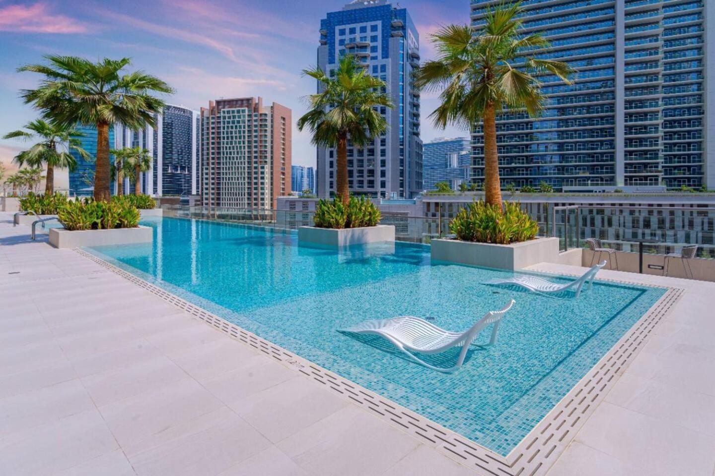 Glamorous Studio! Walk To Burj Khalifasleep 3! Appartement