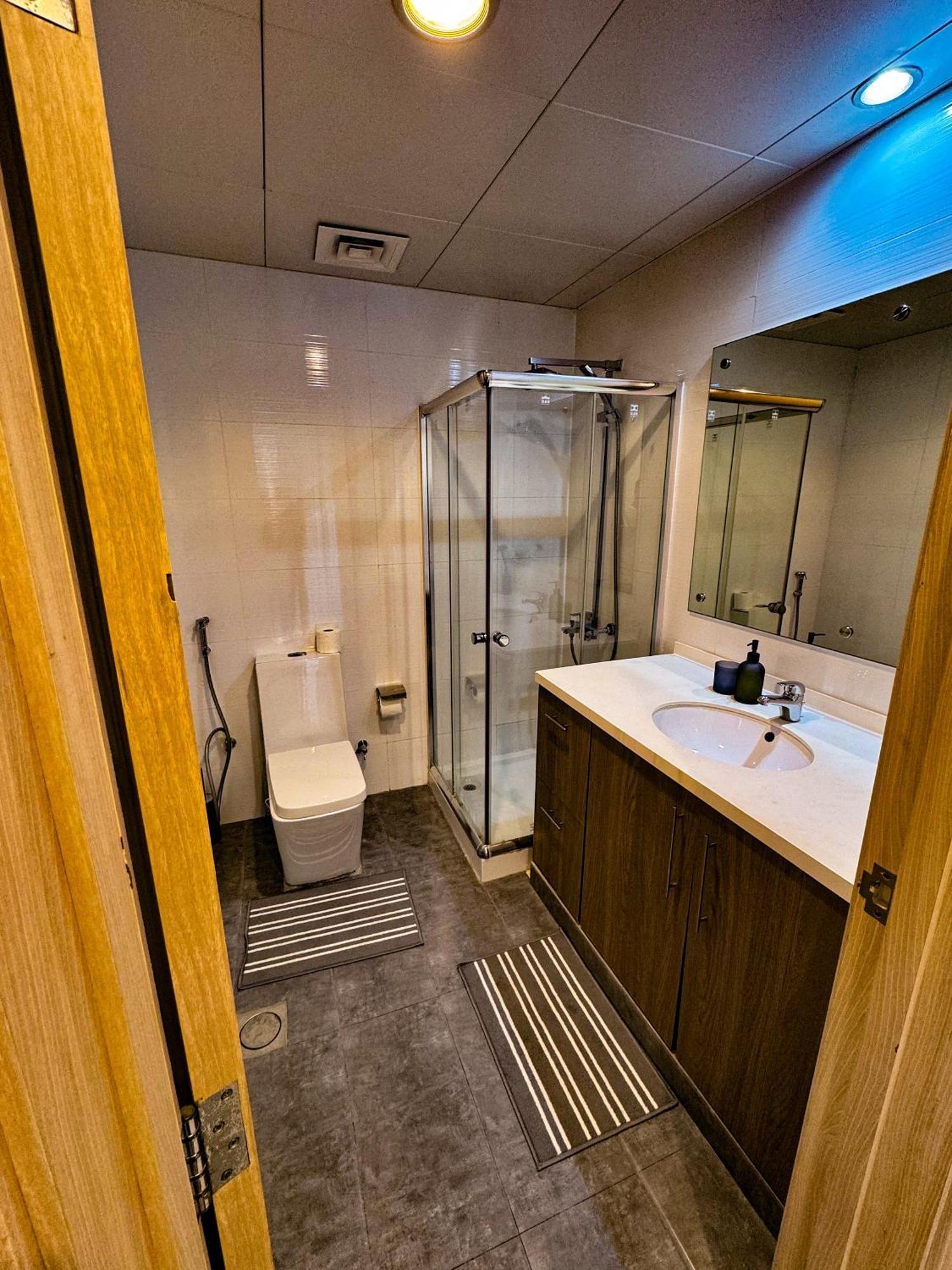 Dubaistay Luxury 2 Bedroom Jvc King And Queensize Dubái