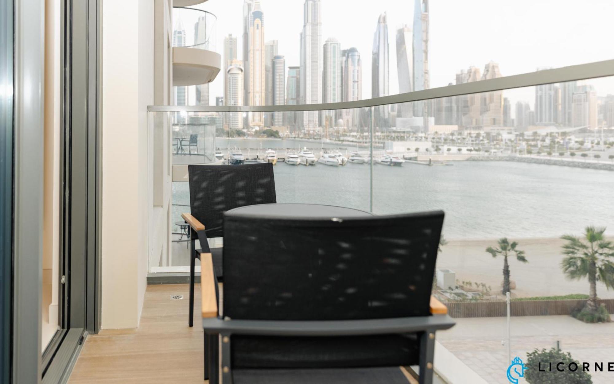 Seascape Sanctuary - 3 And A Half Br Beachfront Bliss - Marina Vista Tower 1 Apartment *