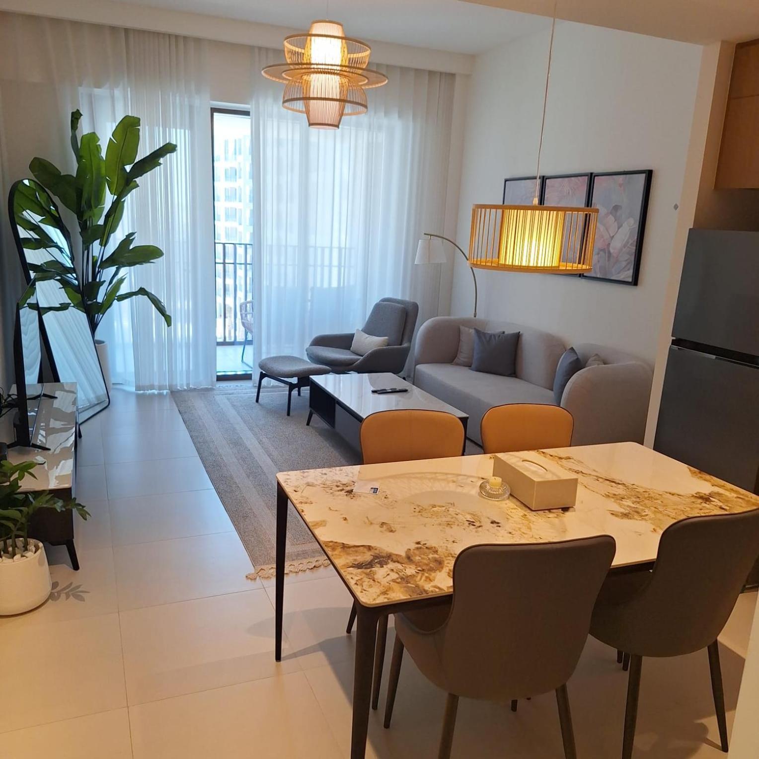 Creek Beachfront Heaven: 1br Luxe Harbor Flat