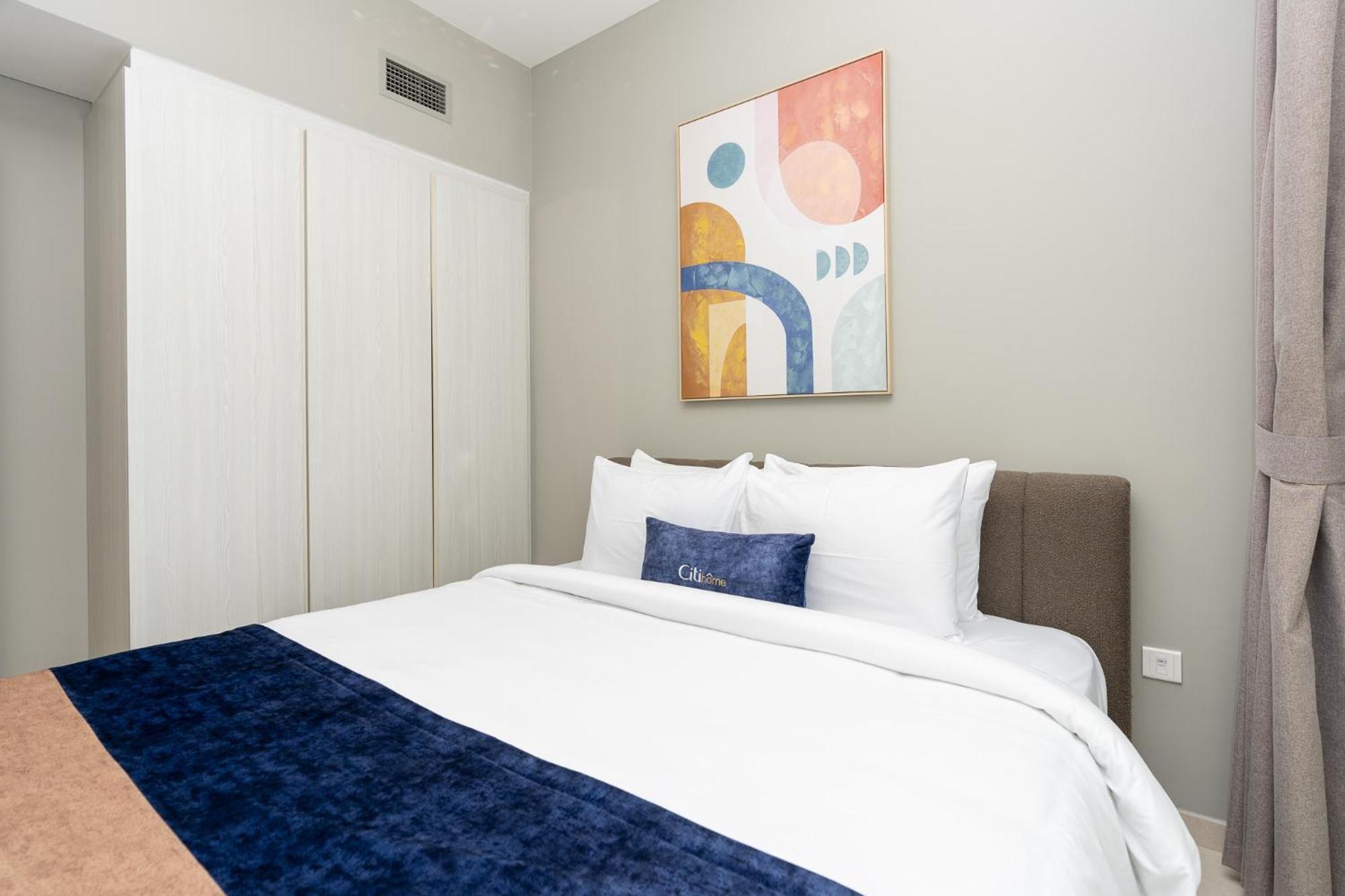 Citihome-1br In Business Bay Overlooking The Canal *
