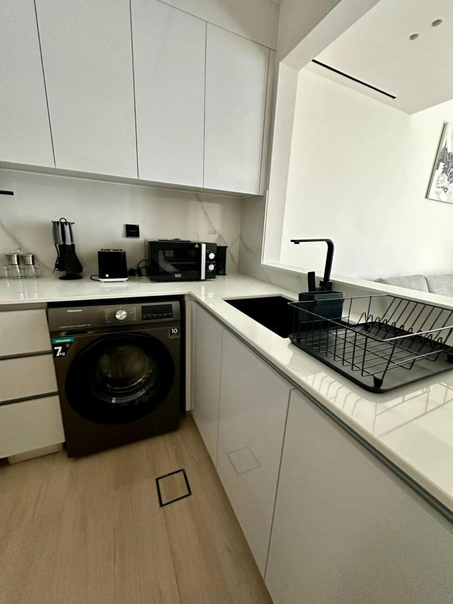 Fully Furnished Cozy 1bedroom With Balcony In Jvc Dubaï