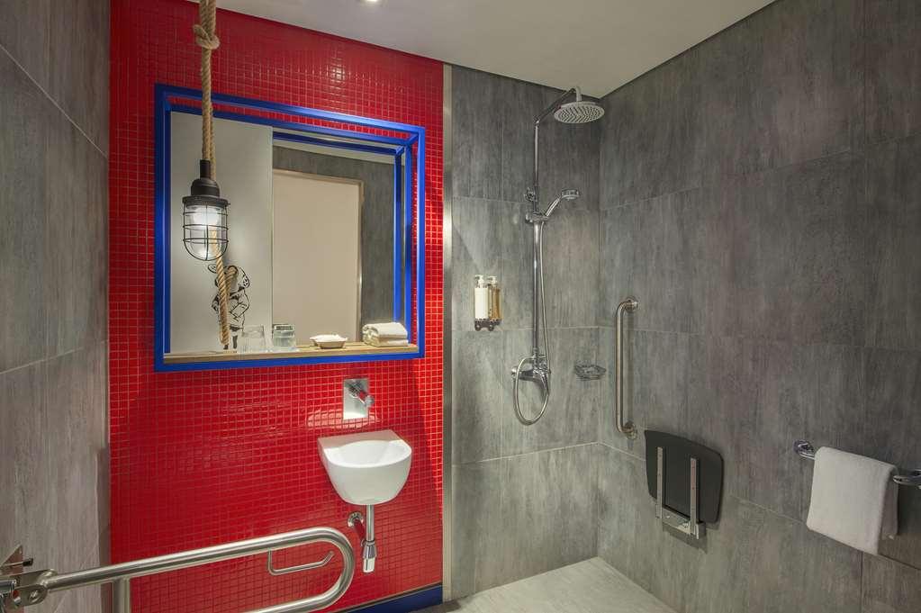 Hampton By Hilton Al Seef *