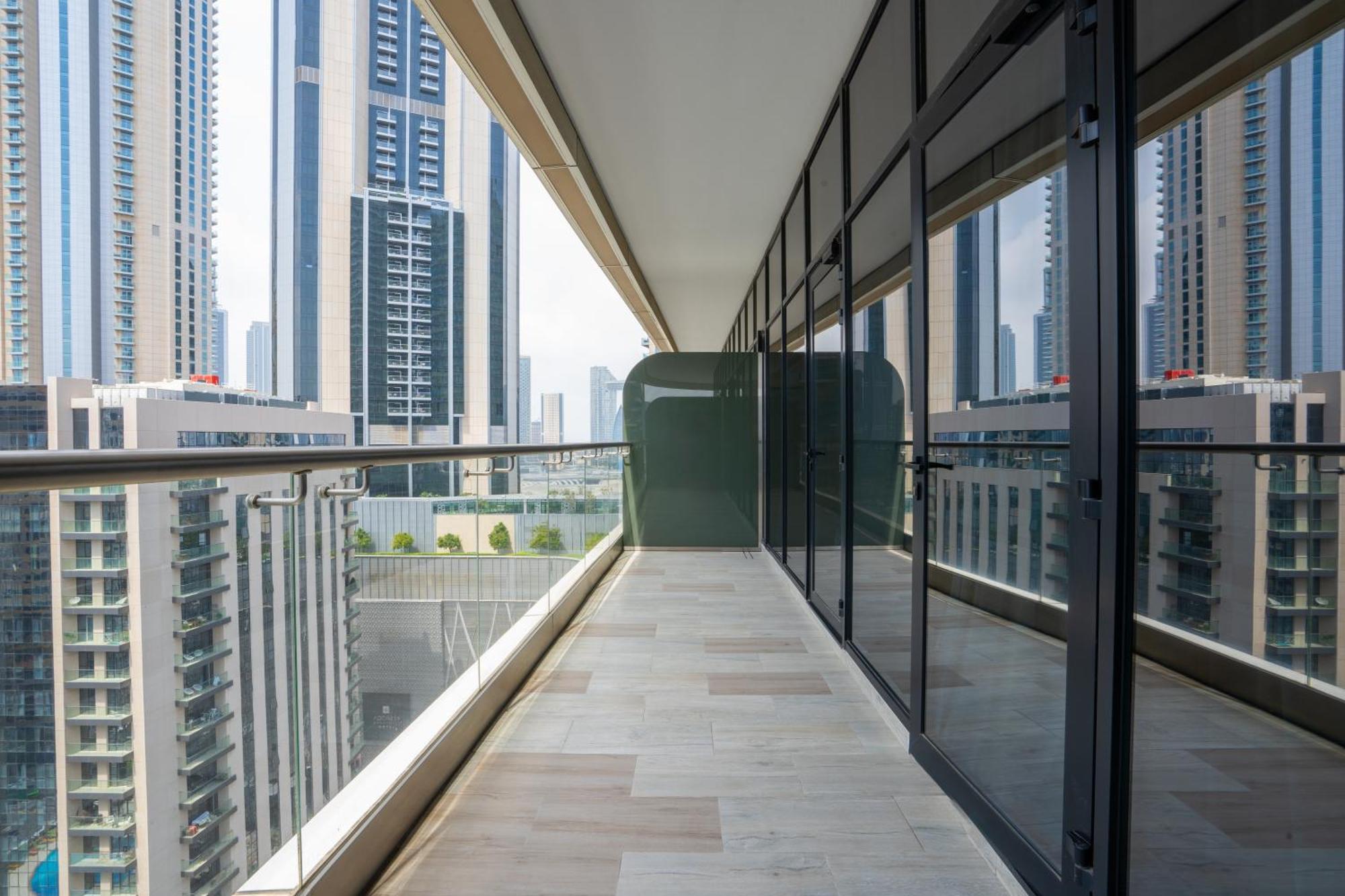 Rh- Modern Comfort, Bright 1br Near Mall, Views Appartamento Dubai