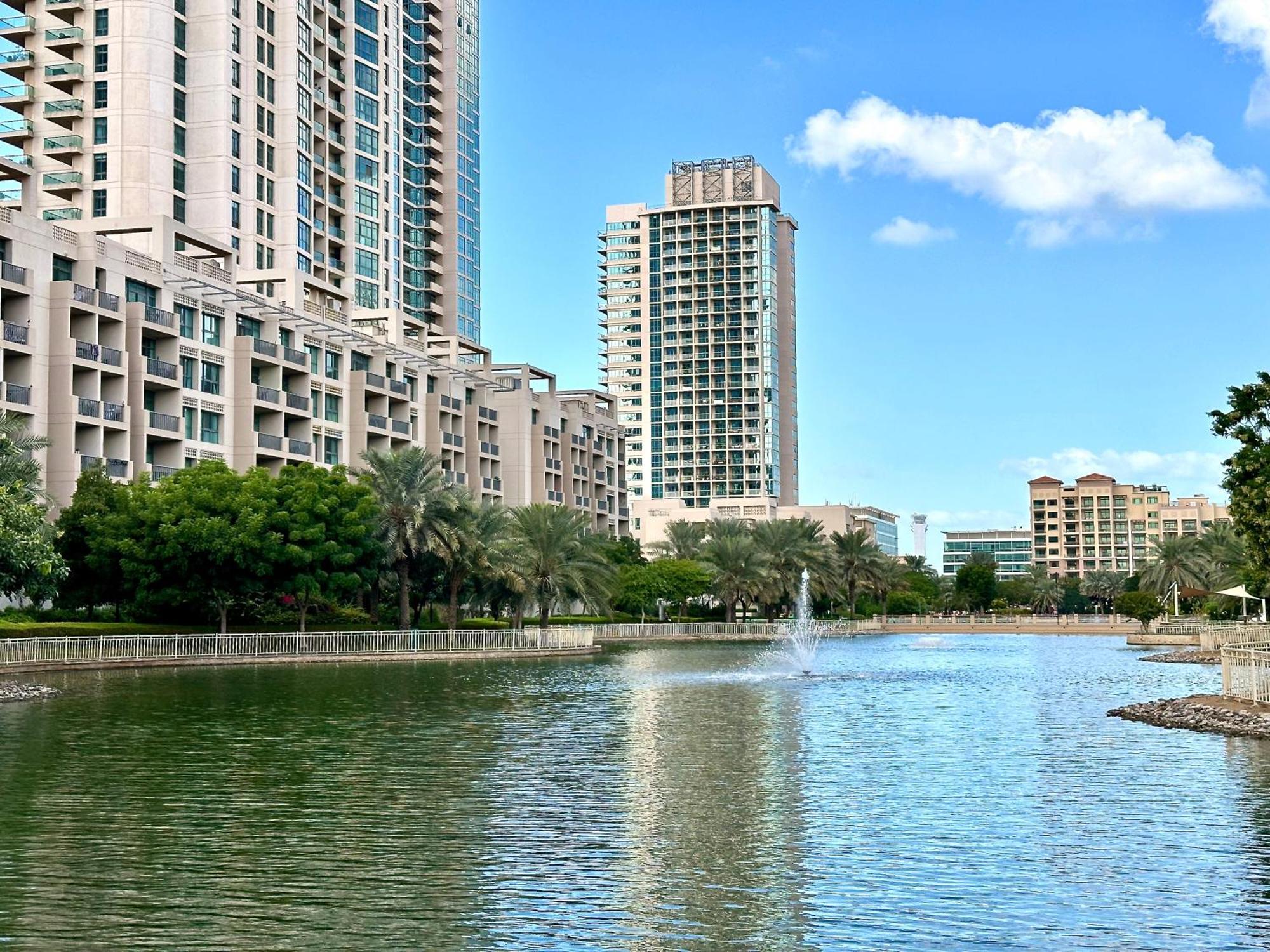 Lux Travo Tower I Private Garden I View Apartment *