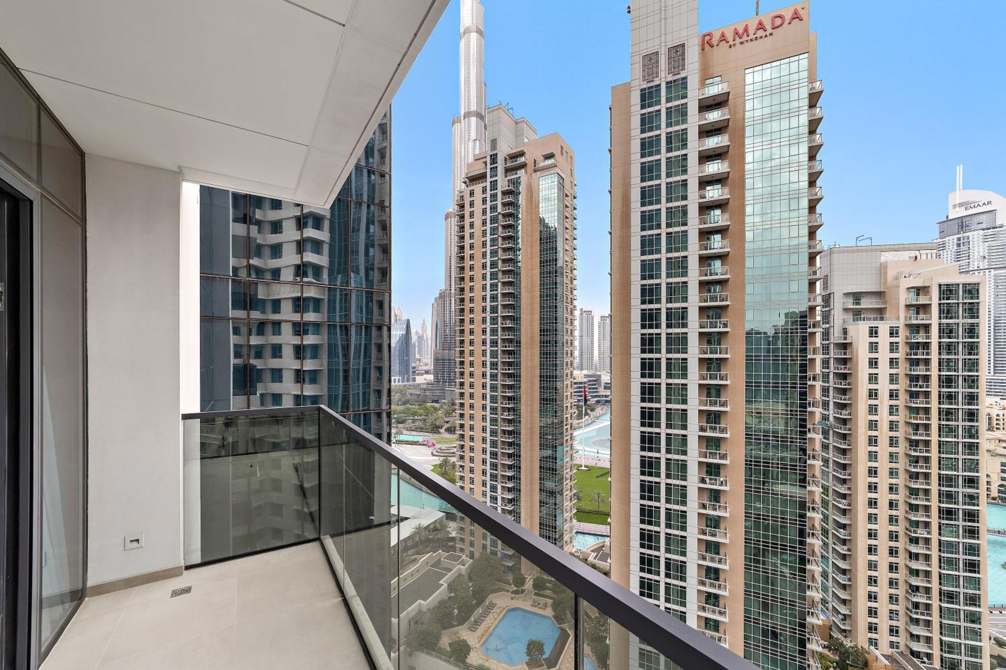 Luxury 2 Bedroom - Next To Opera Appartamento
