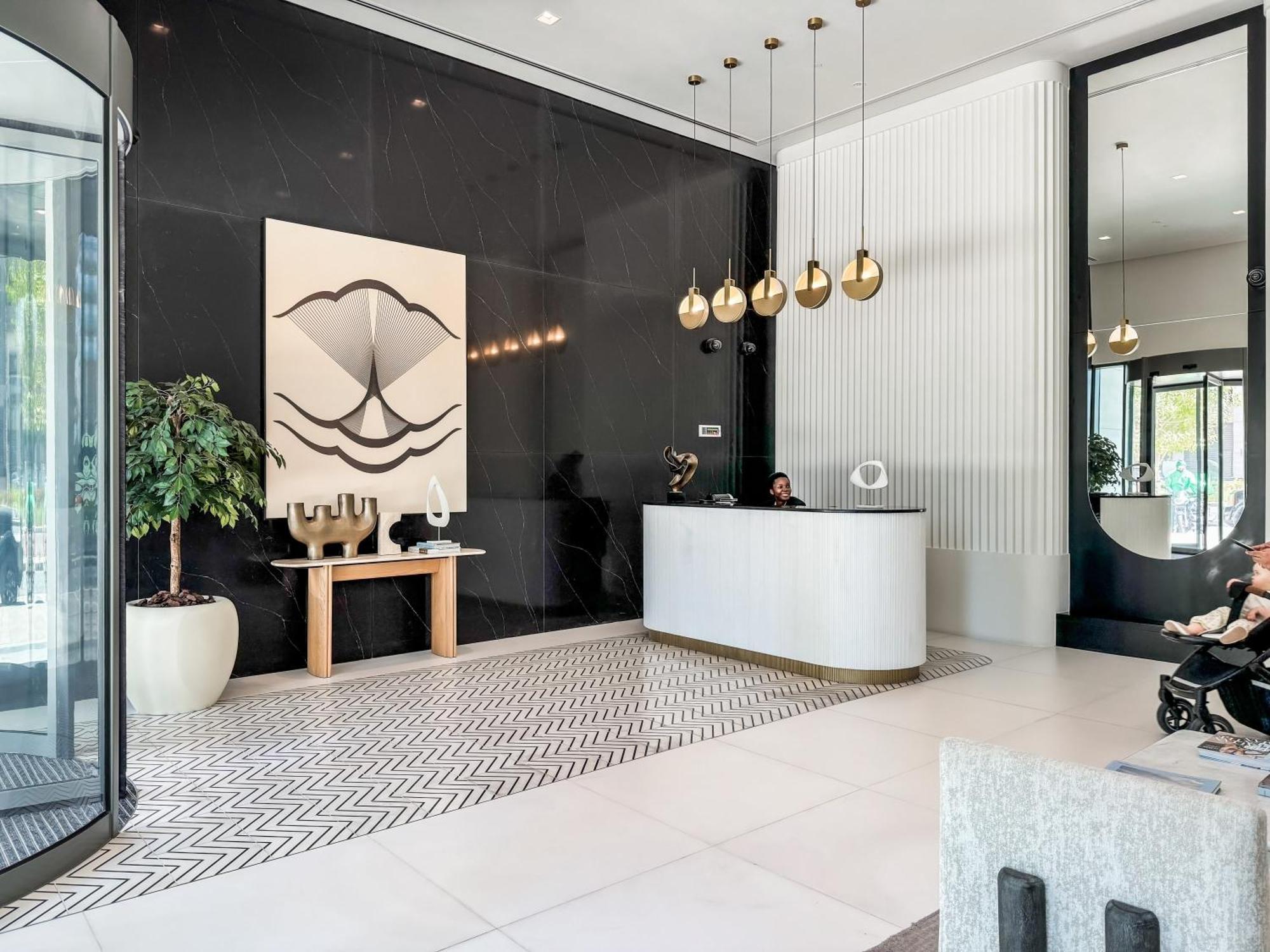 Lägenhet Panoramic Escape With Private Beach, 2br On High Floor *