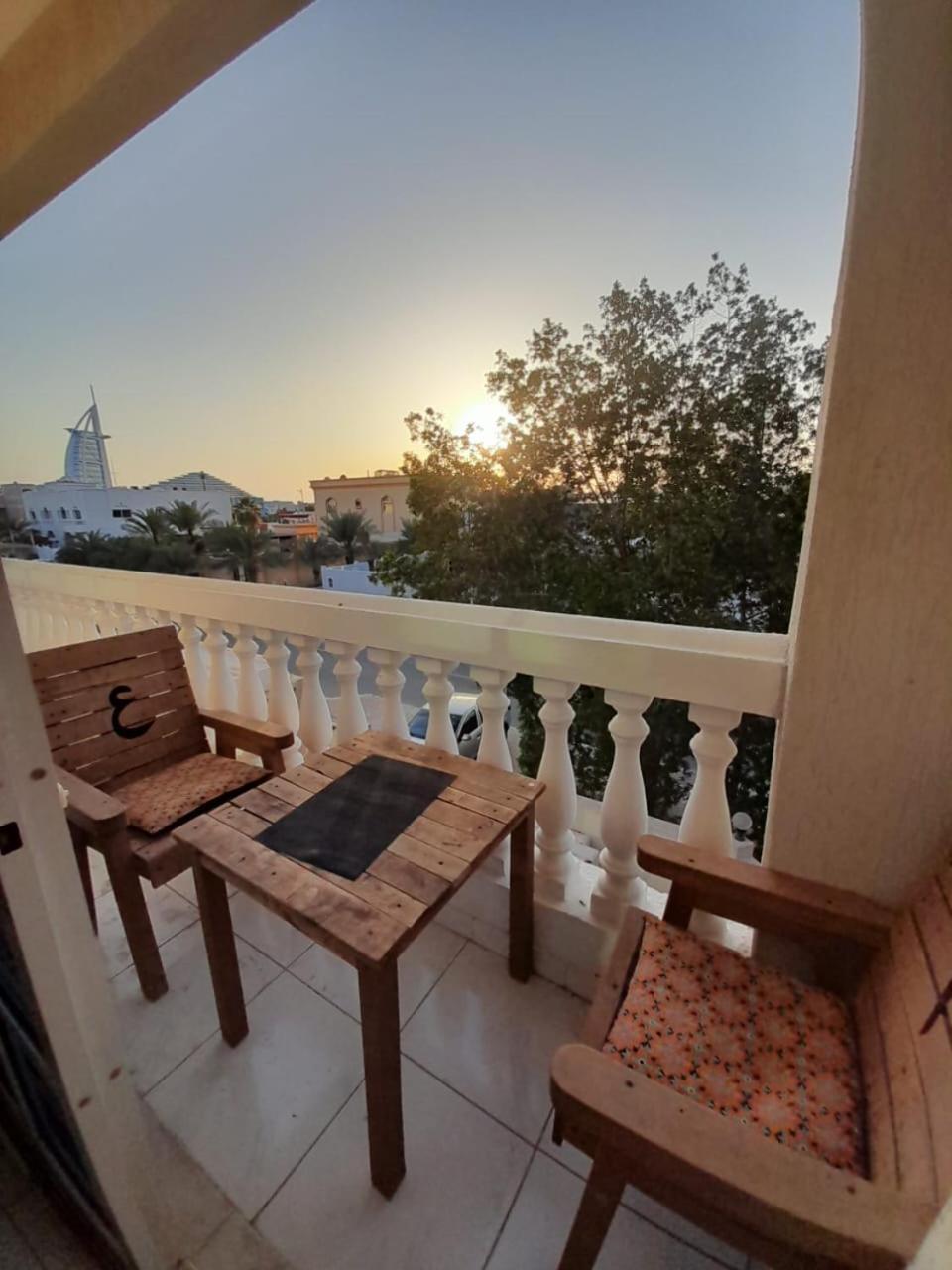 Pensión Comfortable Private In Compound Housing *