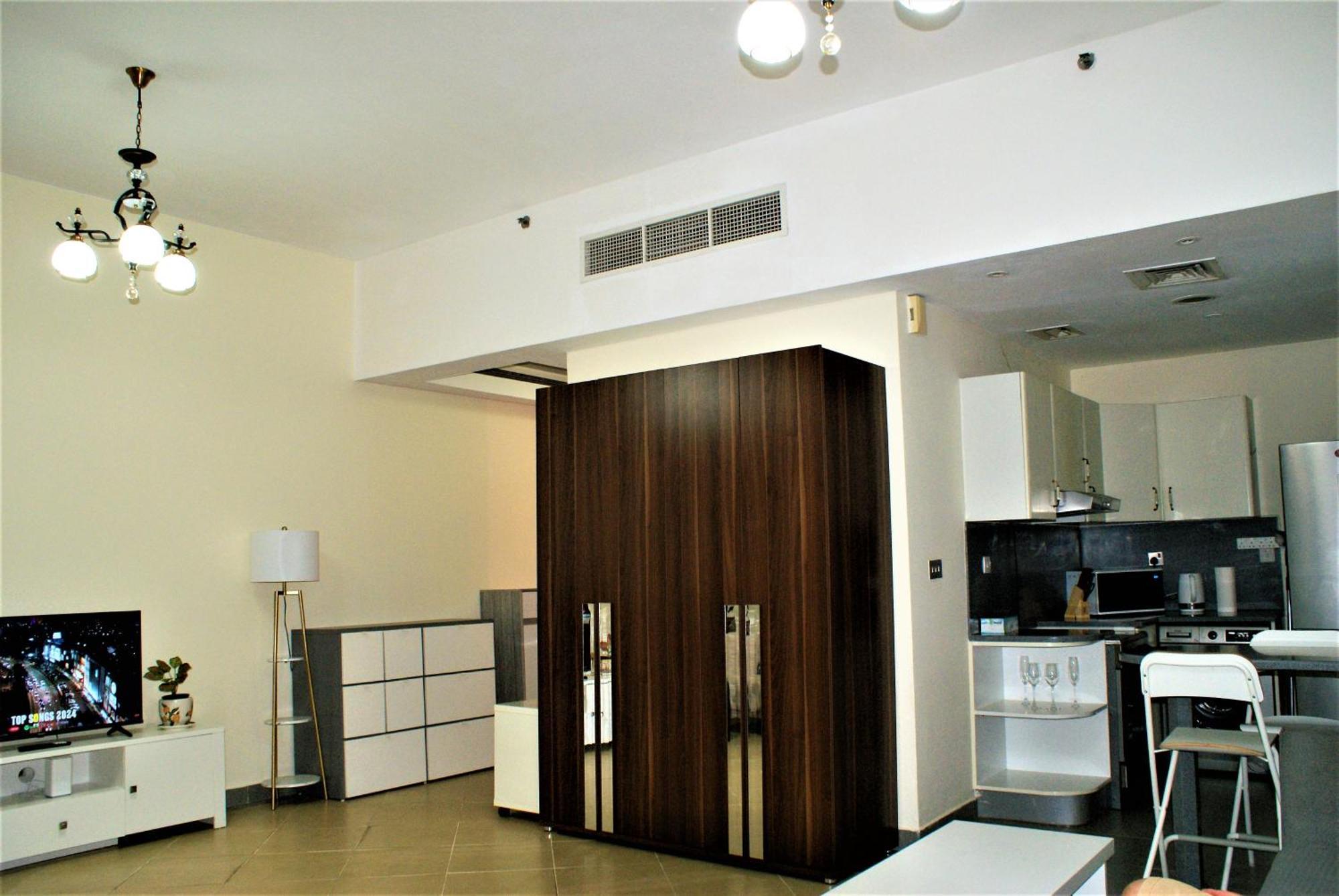 Appartement - Cozy, Very Accessible And So Near To Train Station