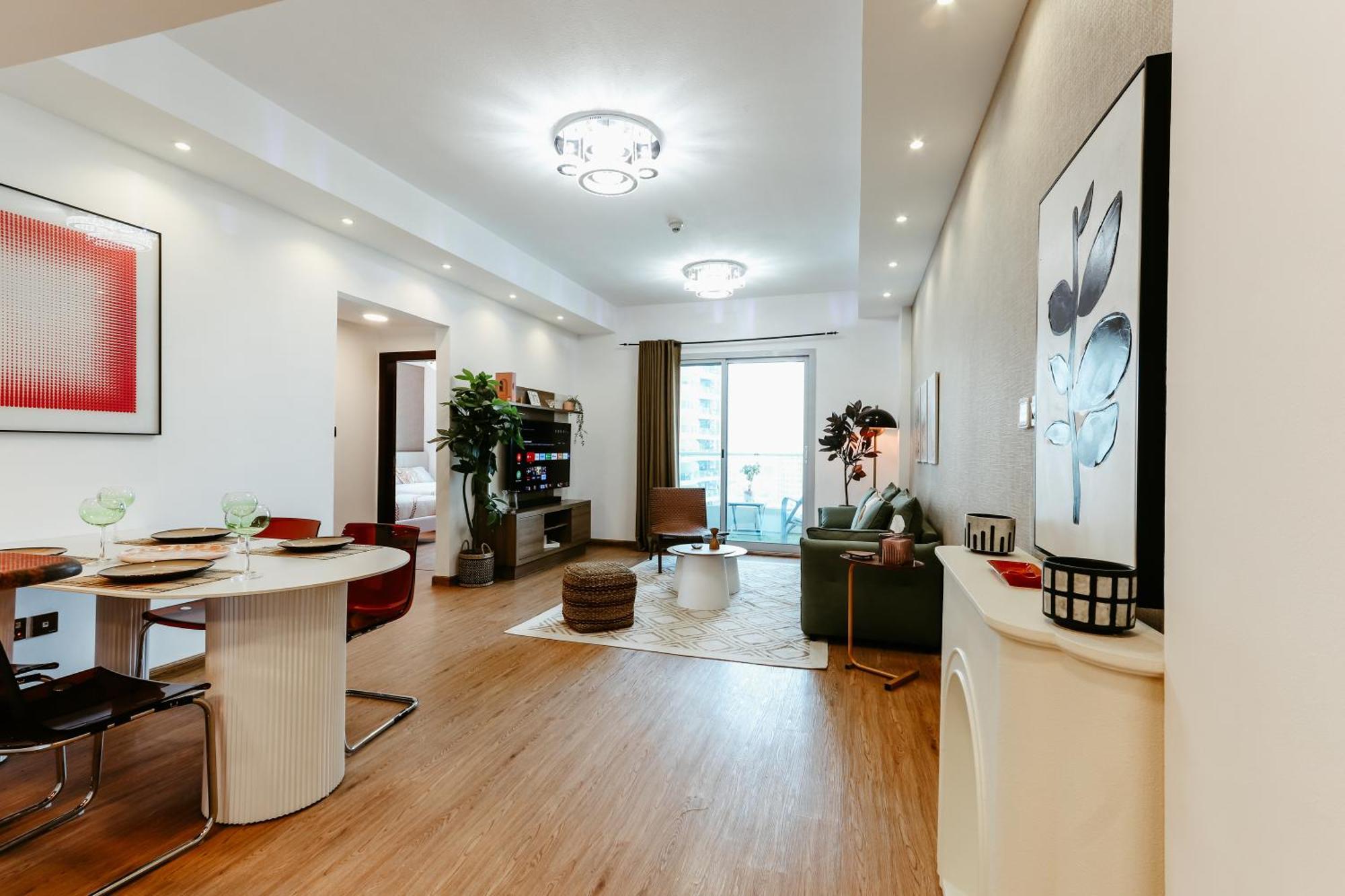 Marina Delight: Spacious Retreat For Groups * Dubai