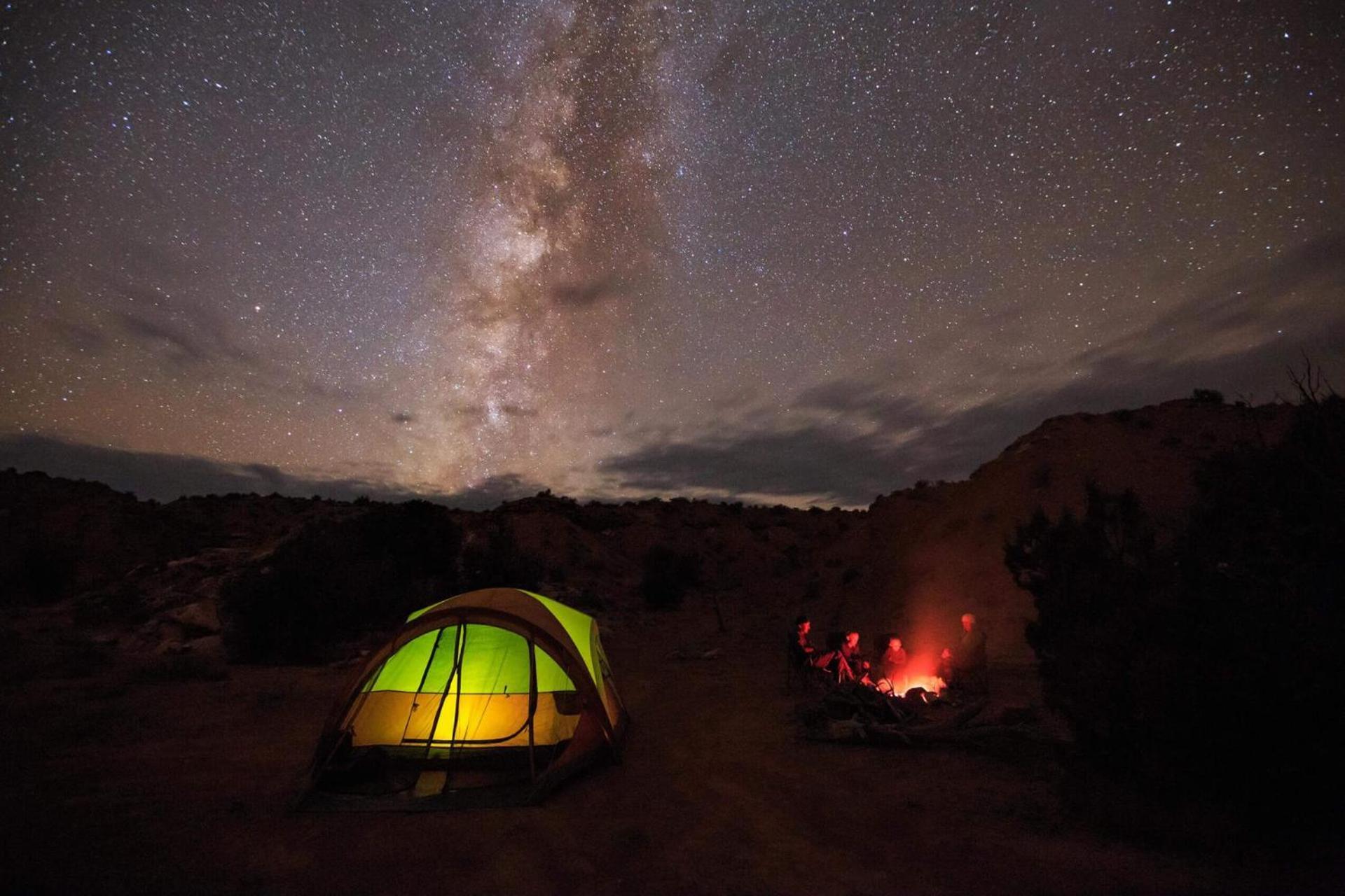 Overnight Campsite, Camping, Buffet, Entertainment, Adventures, Party And Events Hébergement de vacances *
