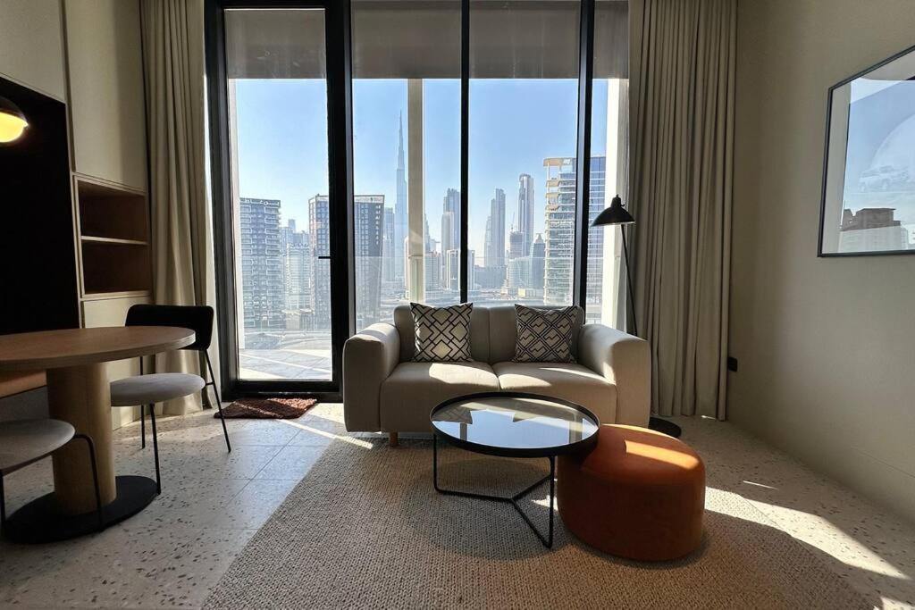 Houzzze #4 Designstudio Burj Khalifa View